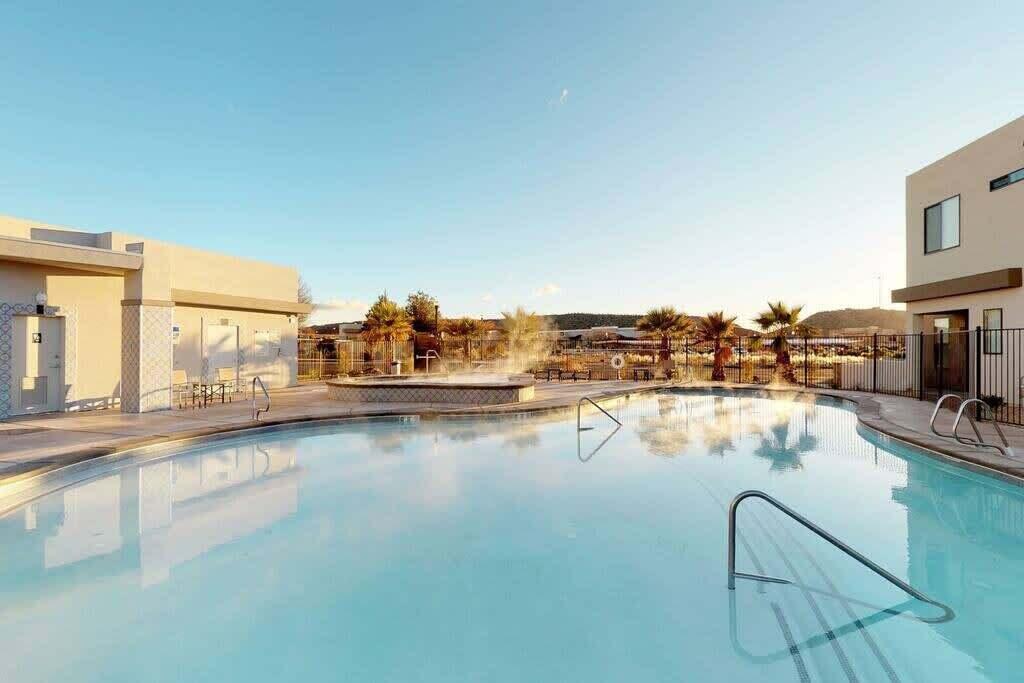 TOWN CENTER AT CORAL CANYON - Residential