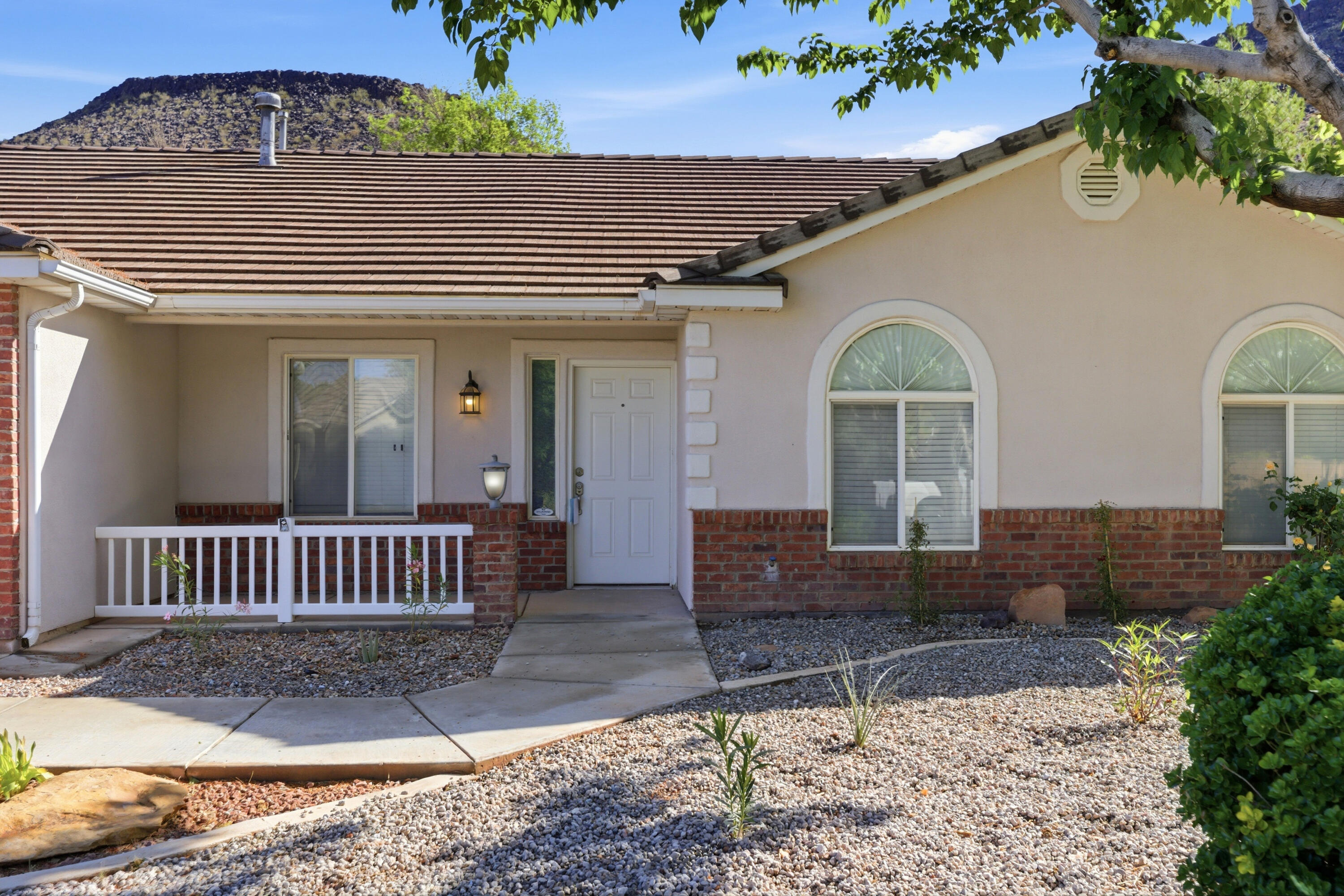 SHADOW MOUNTAIN - Residential