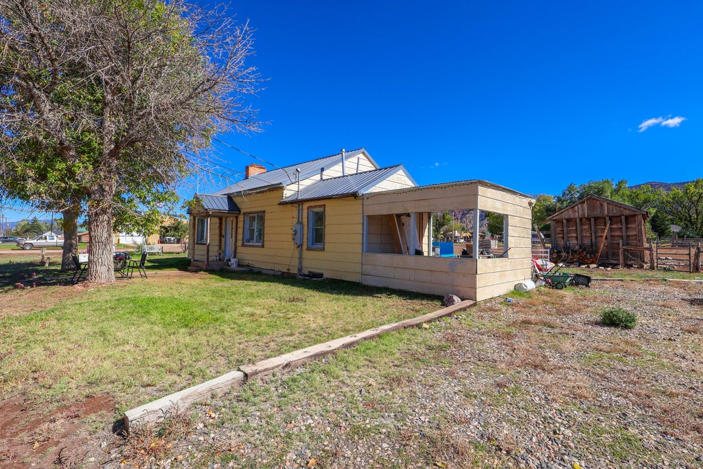 Photo of 23 S 100 W, Paragonah, UT 84760 (MLS # 26-277311)