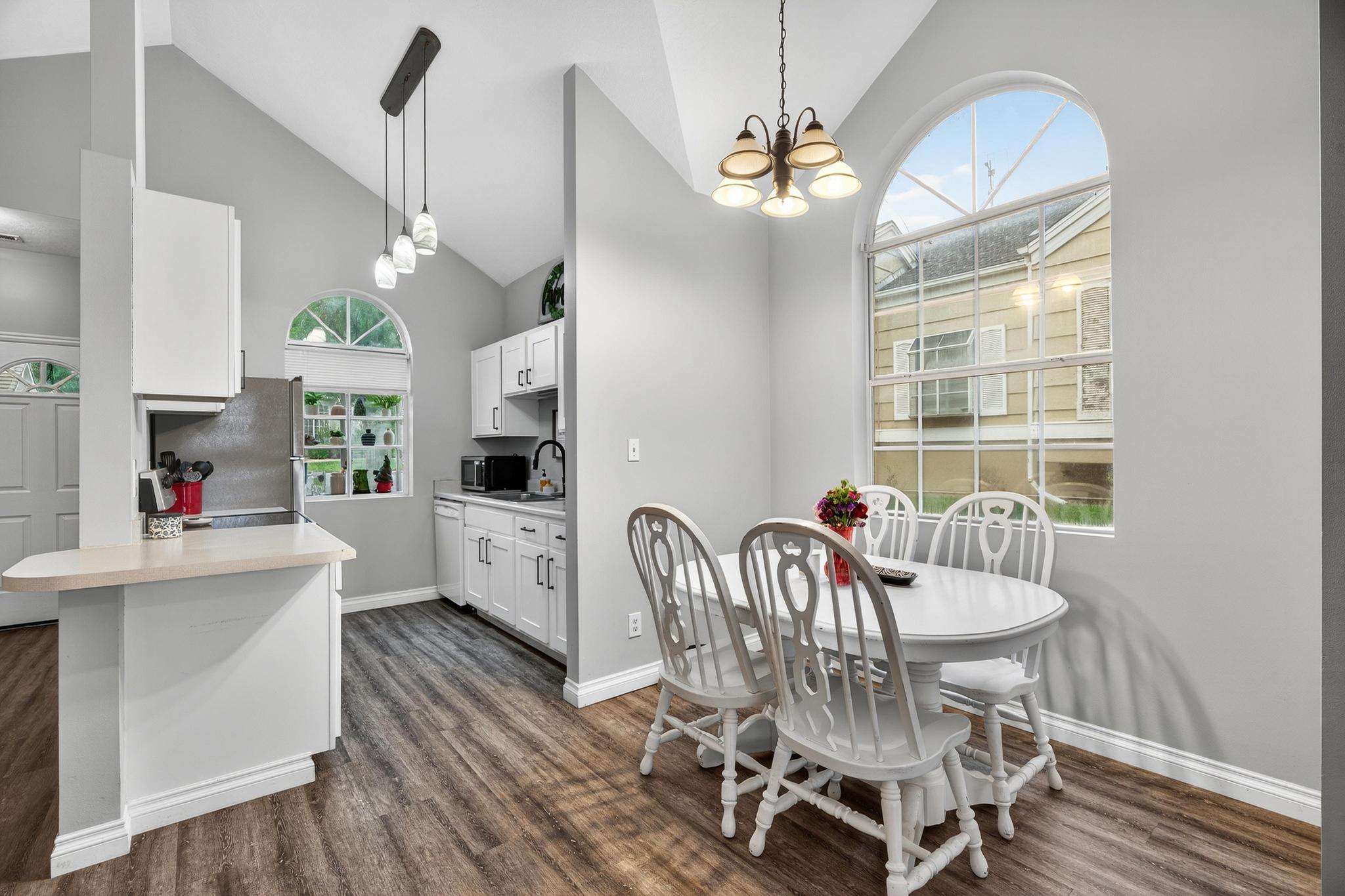 COTTON MANOR CONDOS - Residential