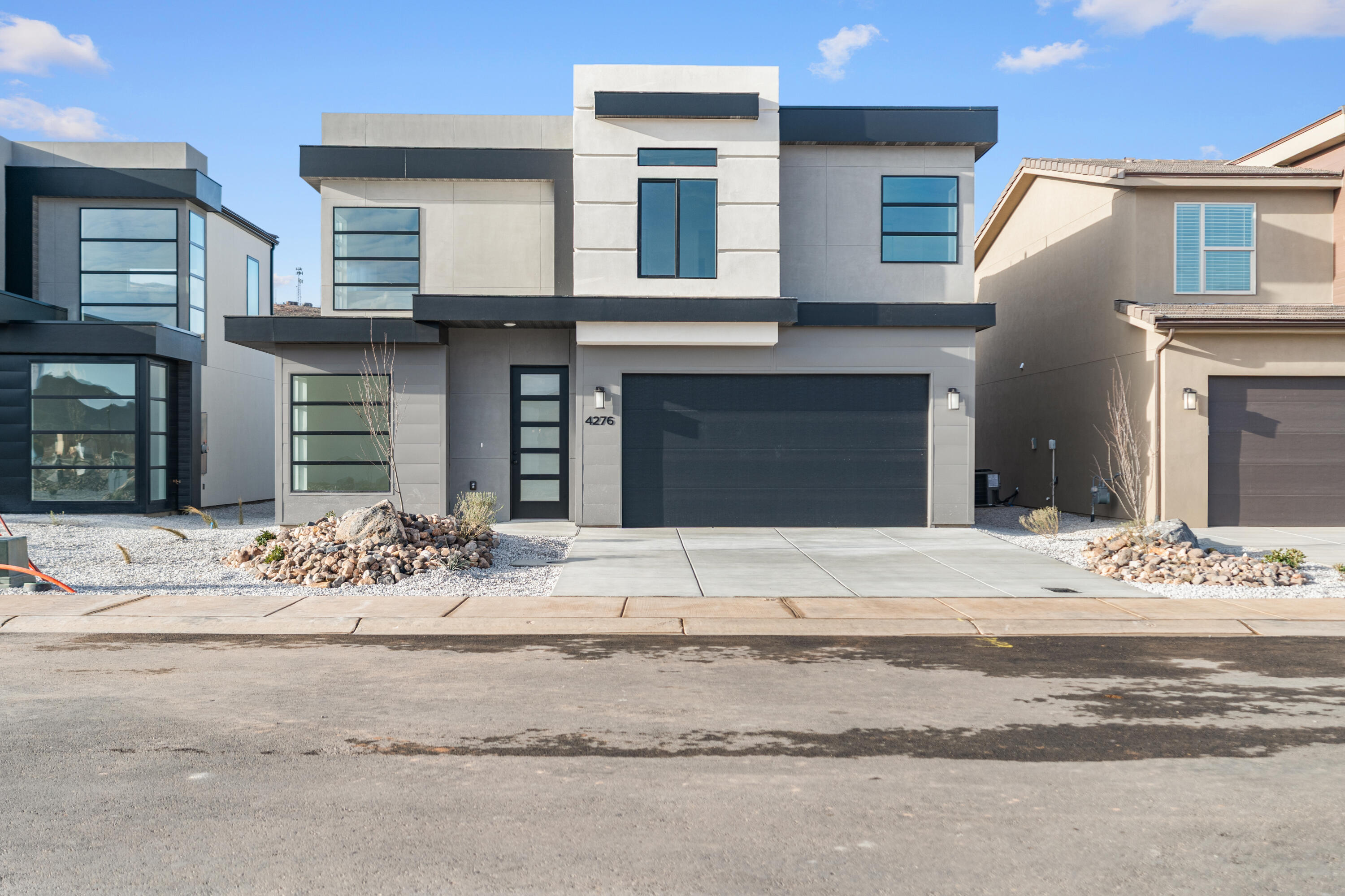 DESERT REFLECTION - Residential