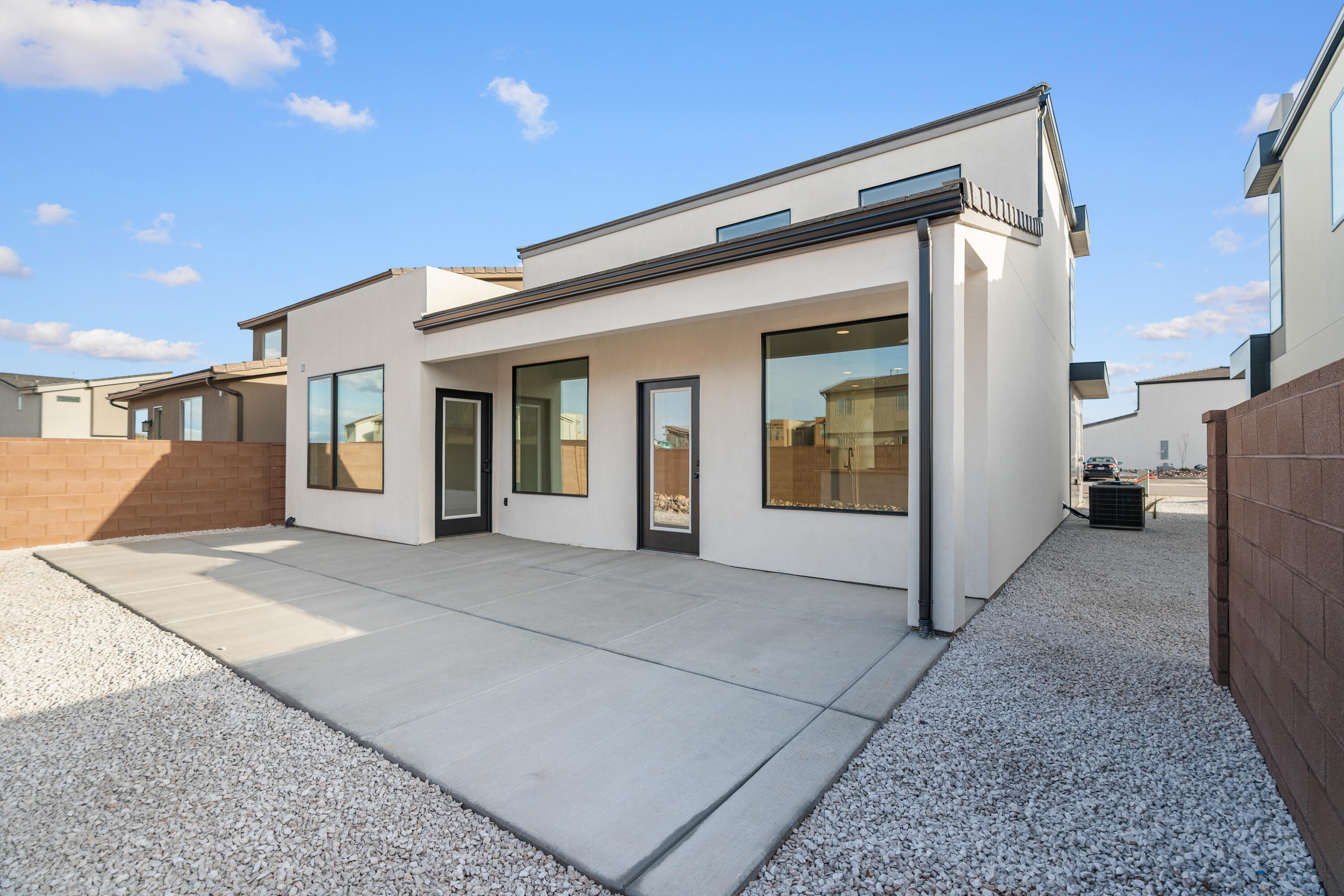 DESERT REFLECTION - Residential