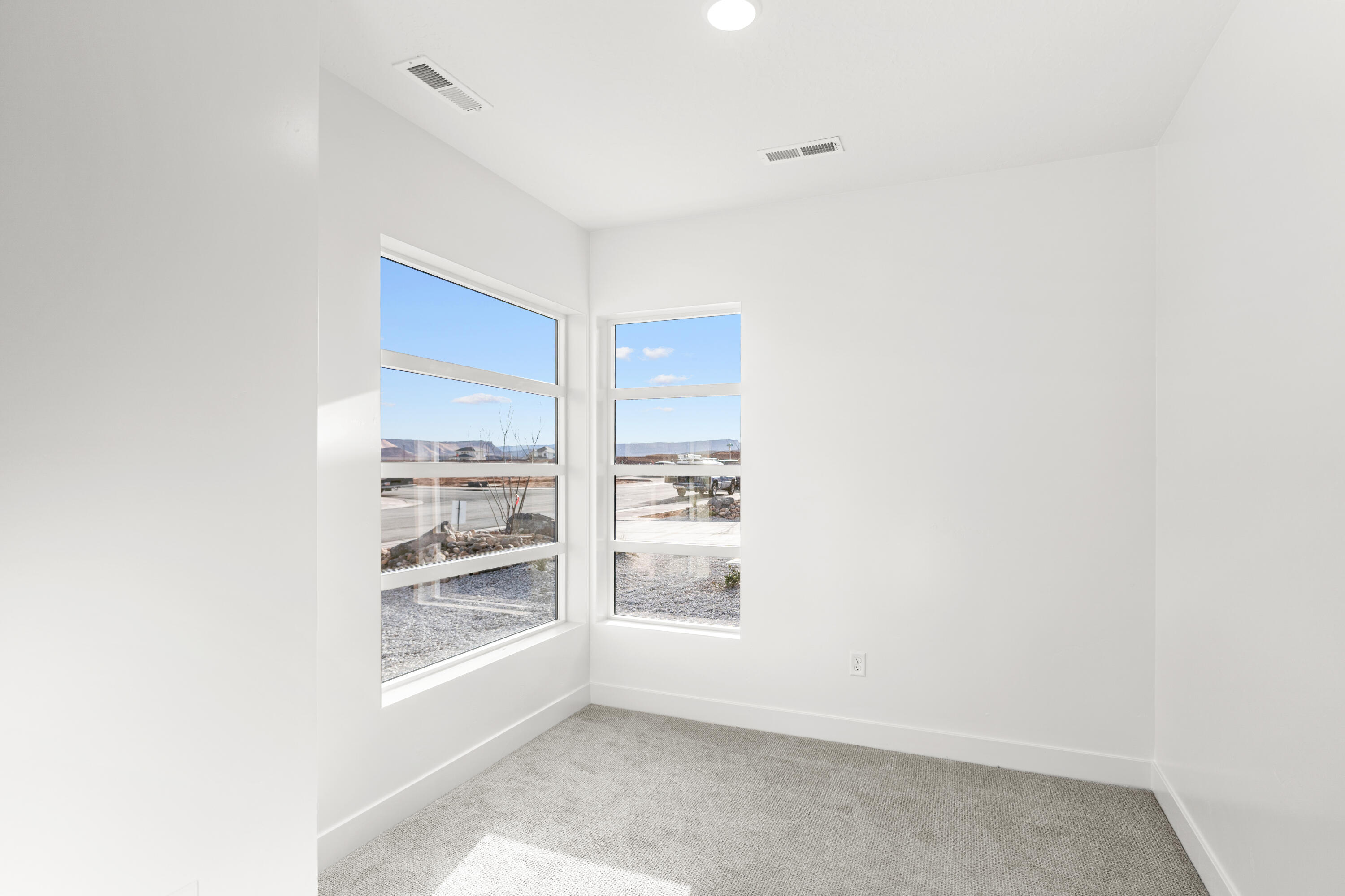 DESERT REFLECTION - Residential
