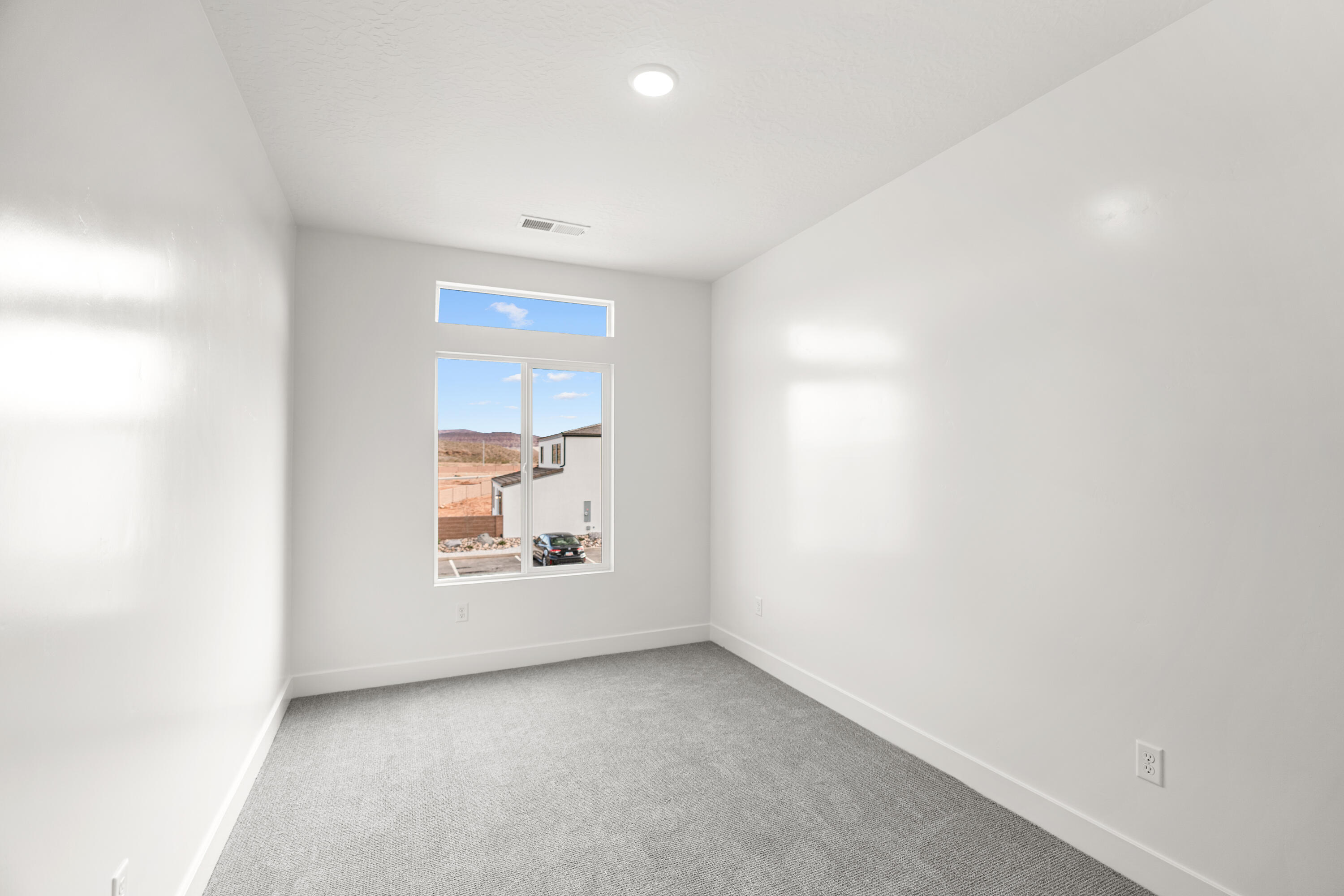 DESERT REFLECTION - Residential