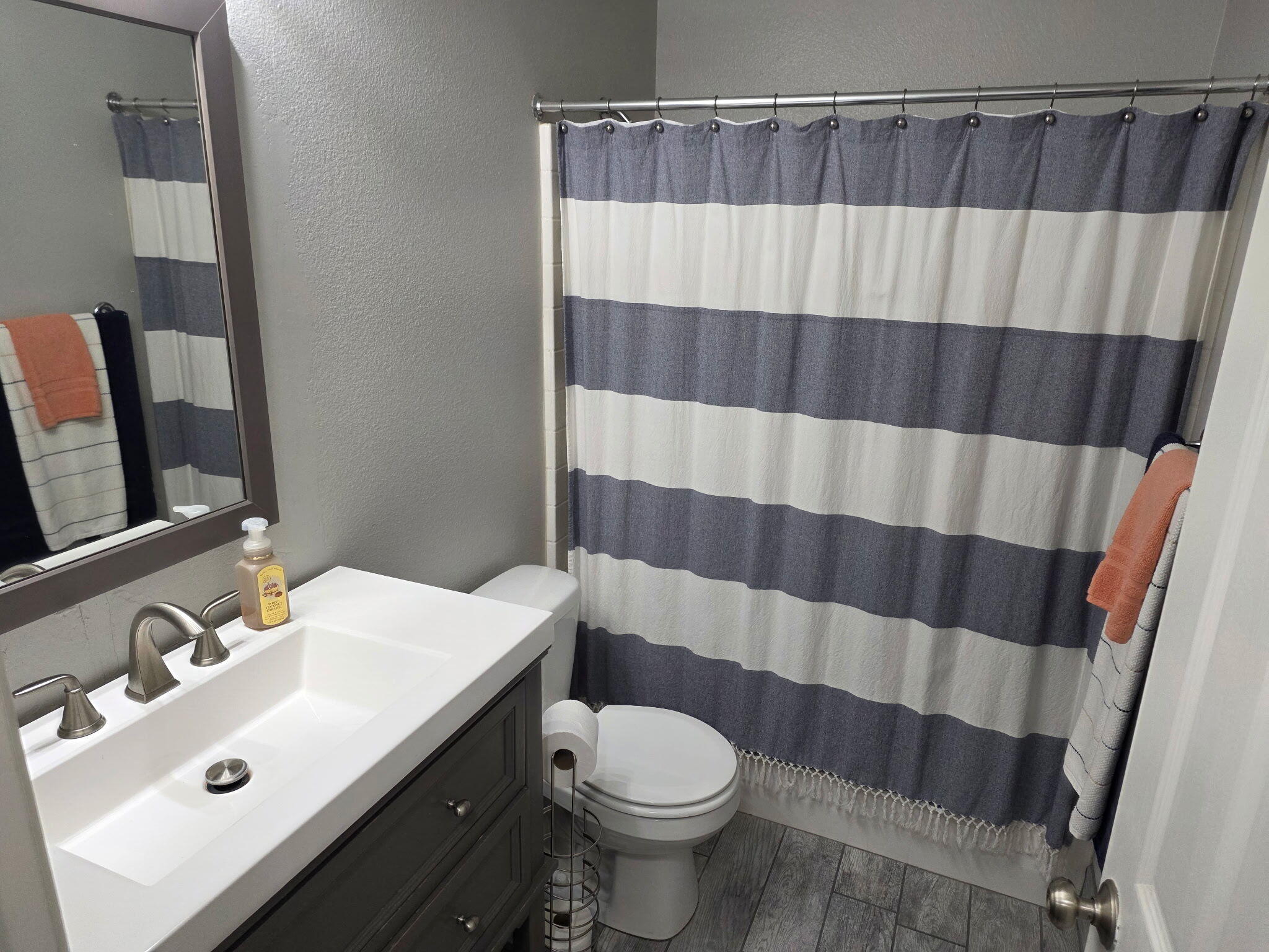 HIDDEN VALLEY TOWN HOMES - Residential