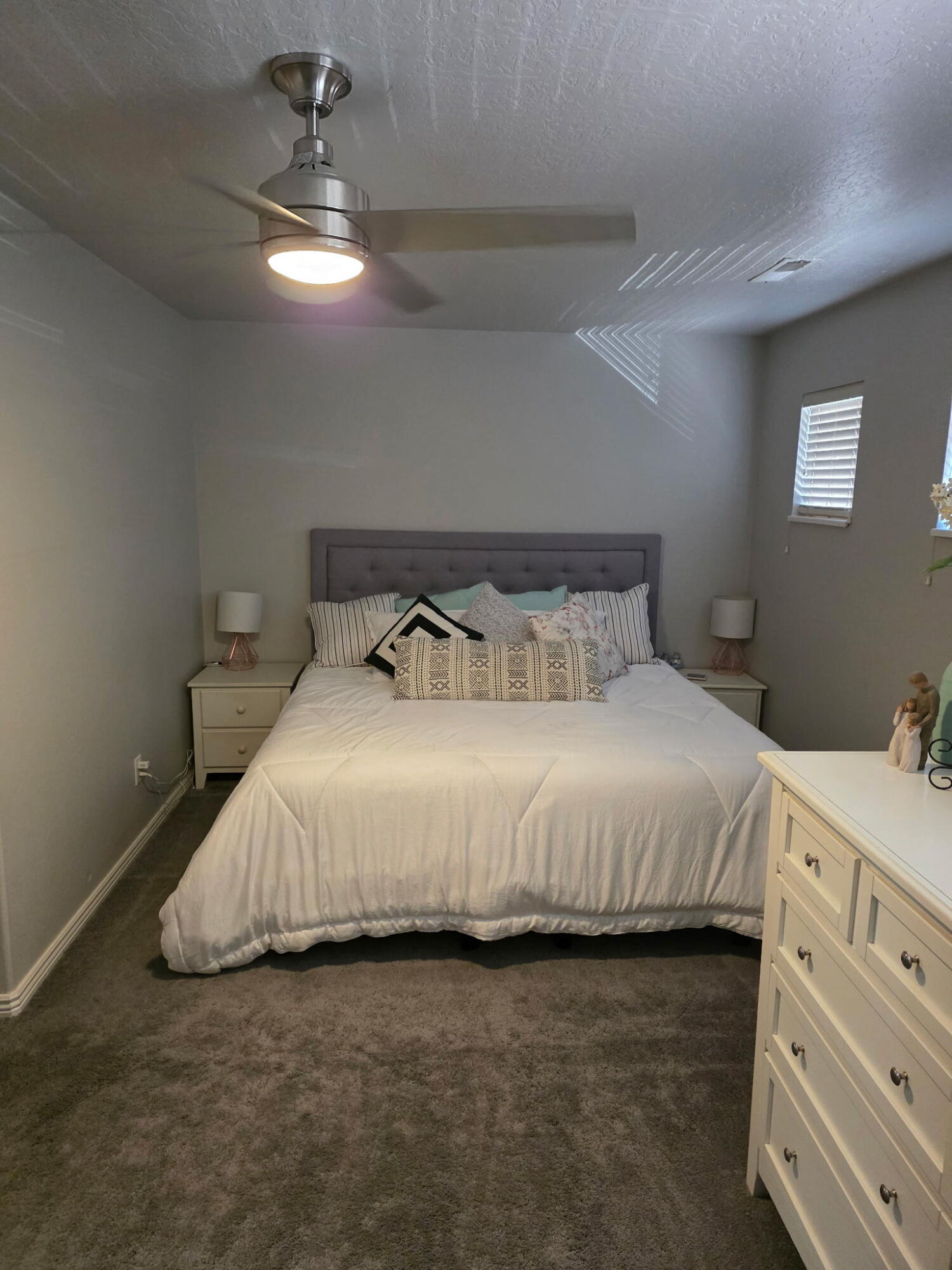 HIDDEN VALLEY TOWN HOMES - Residential