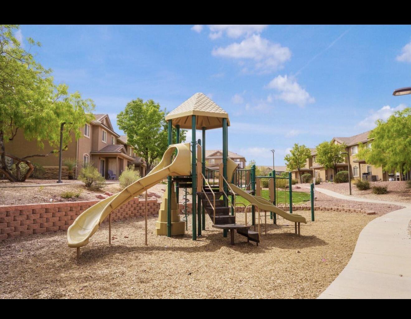 HIDDEN VALLEY TOWN HOMES - Residential