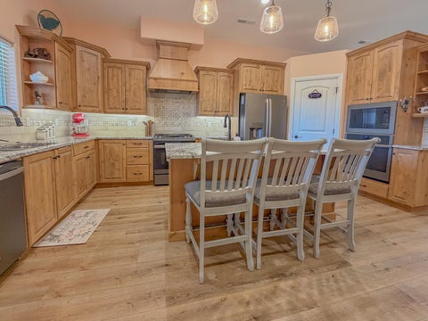 Tiny photo for 1216 S 920 W, Hurricane, UT 84737 (MLS # 26-276729)