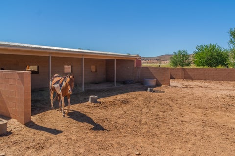 Tiny photo for 1216 S 920 W, Hurricane, UT 84737 (MLS # 26-276729)