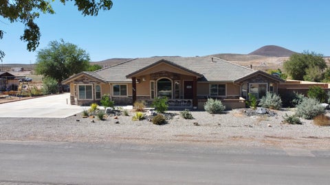 Tiny photo for 1216 S 920 W, Hurricane, UT 84737 (MLS # 26-276729)