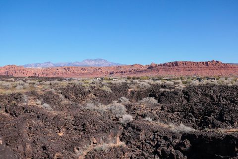 Photo of 2447 South Village DR, Santa Clara, UT 84765 (MLS # 26-269312)