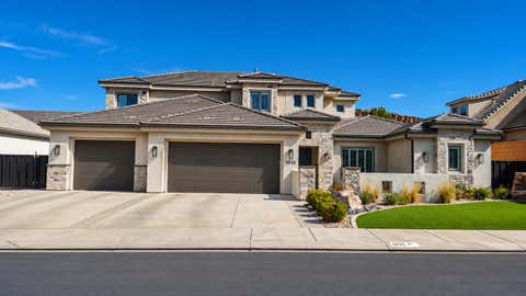 Photo of 1935 E 2540 S, Saint George, UT 84790 (MLS # 26-274513)
