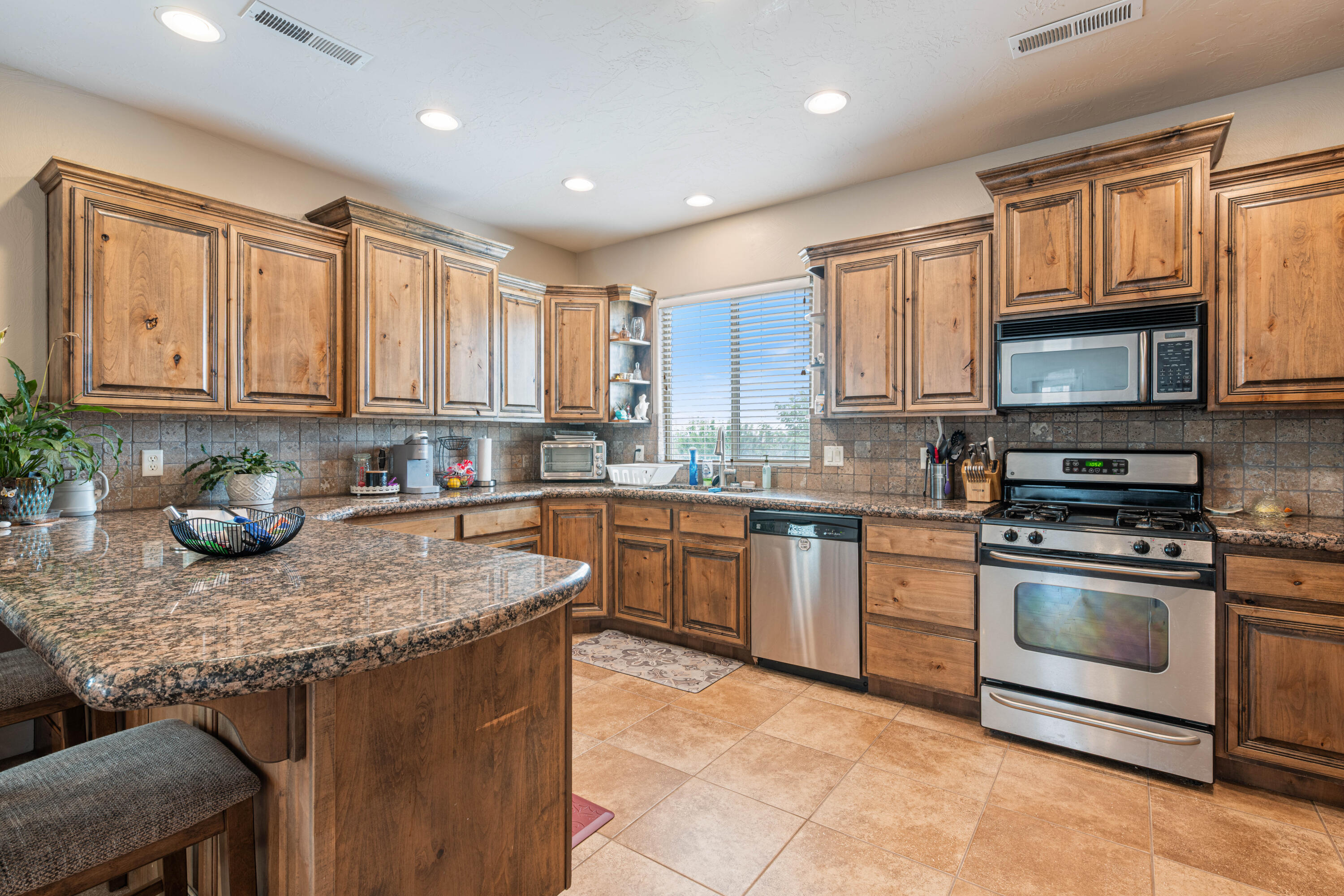 BLOOMINGTON LANE - Residential