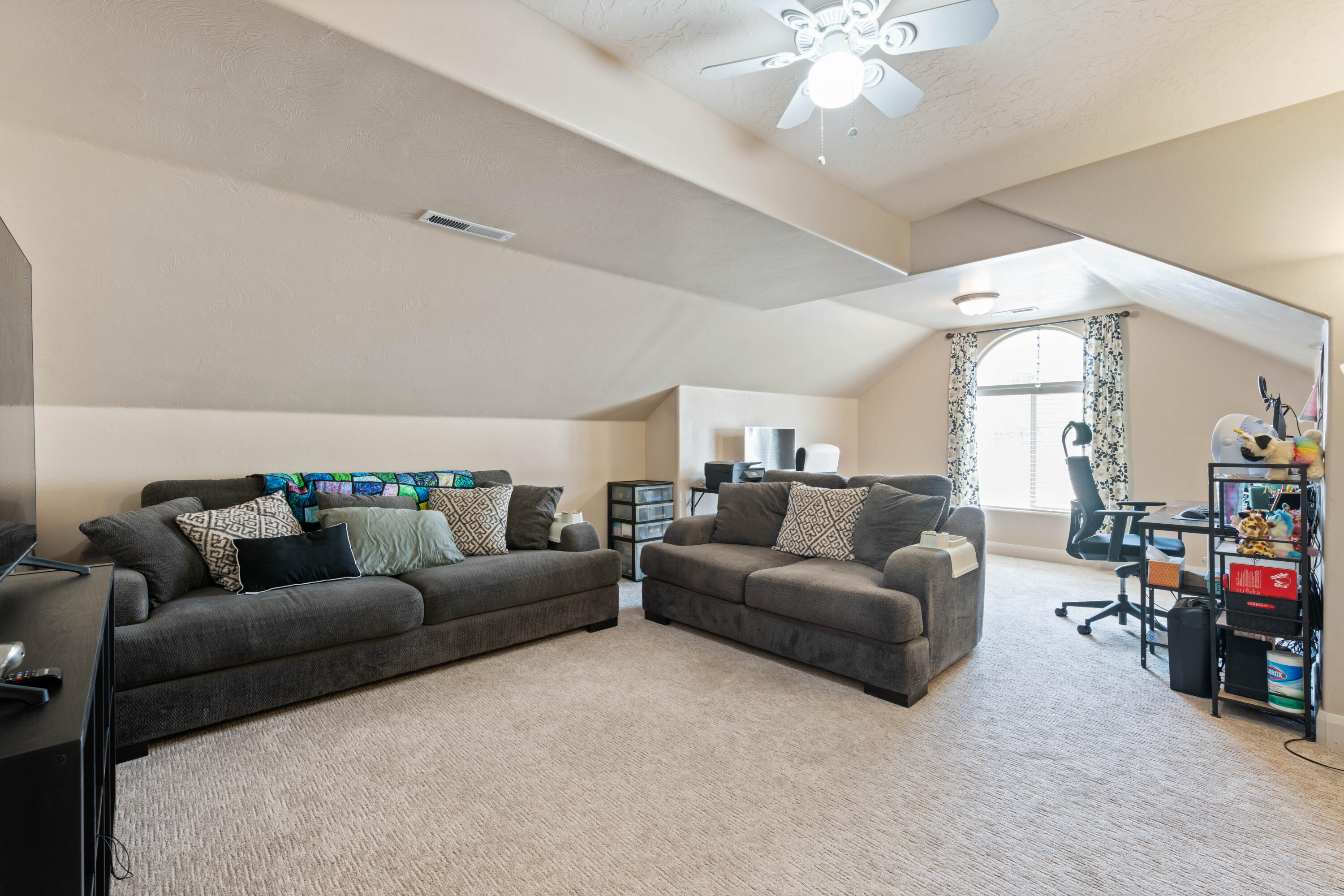 BLOOMINGTON LANE - Residential