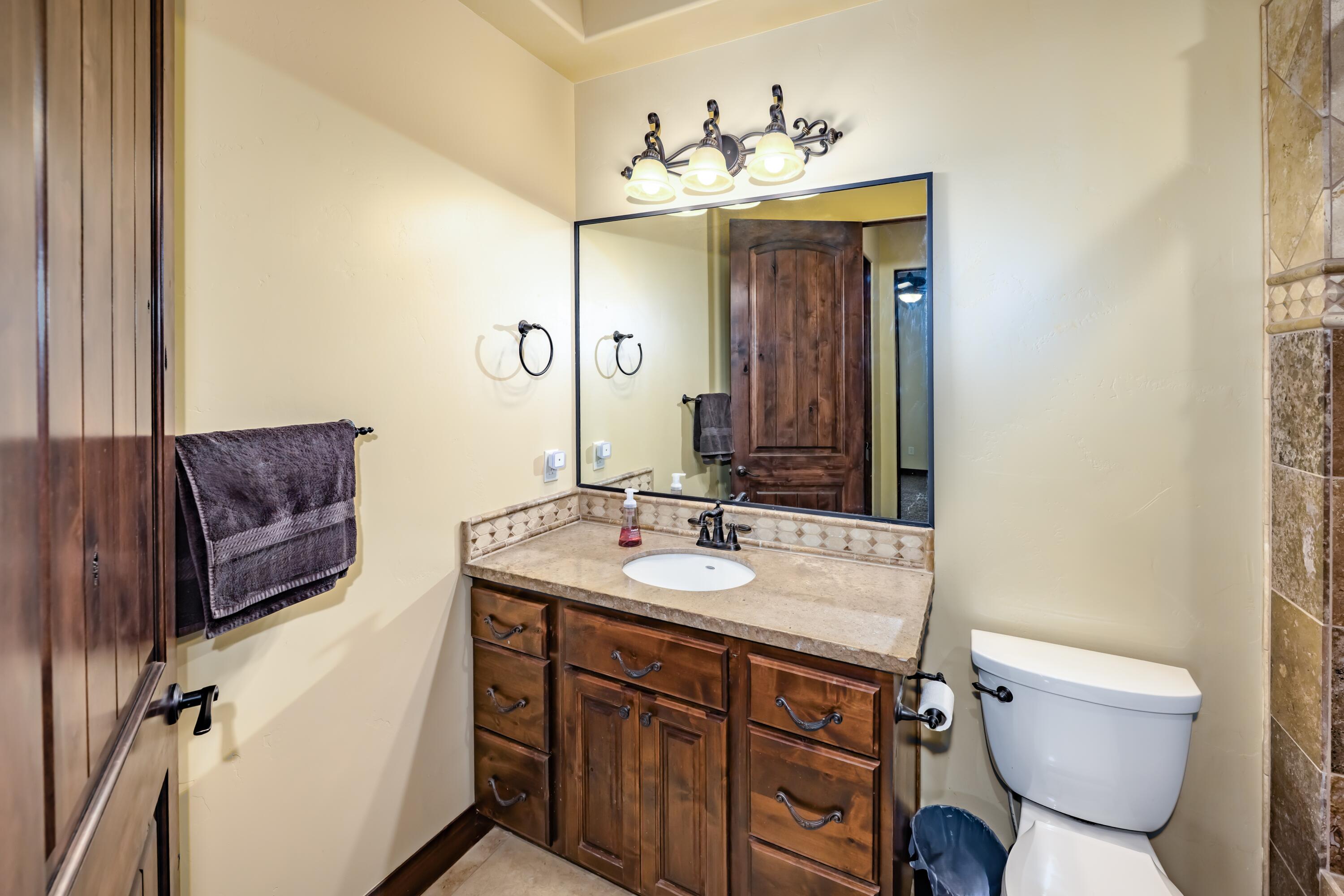 St George, Utah 84790, United States, 6 Bedrooms Bedrooms, ,4 BathroomsBathrooms,Residential,Active,56936