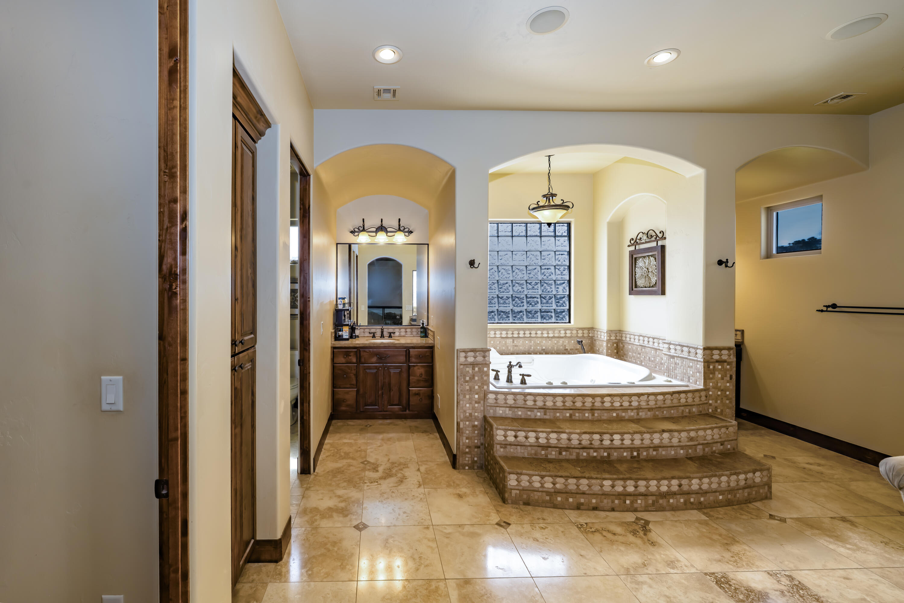 St George, Utah 84790, United States, 6 Bedrooms Bedrooms, ,4 BathroomsBathrooms,Residential,Active,56936