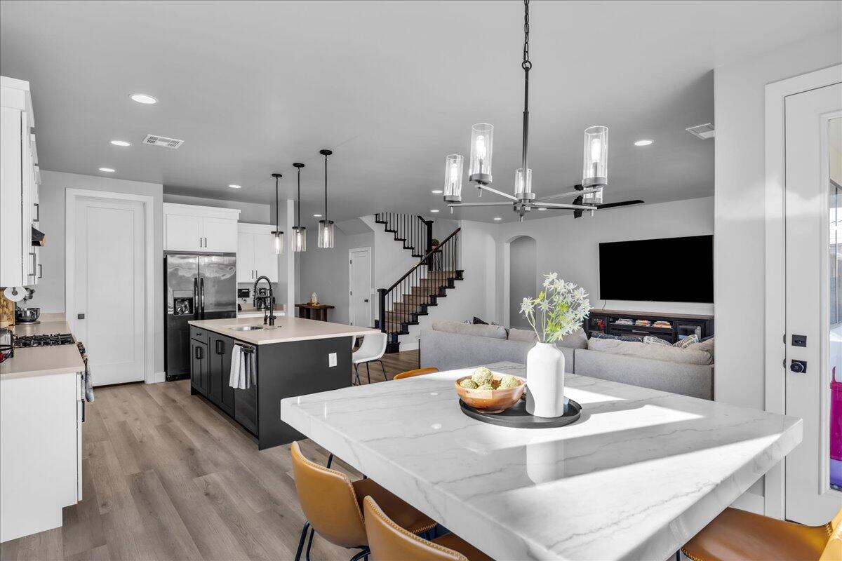 HERITAGE PLACE - Residential