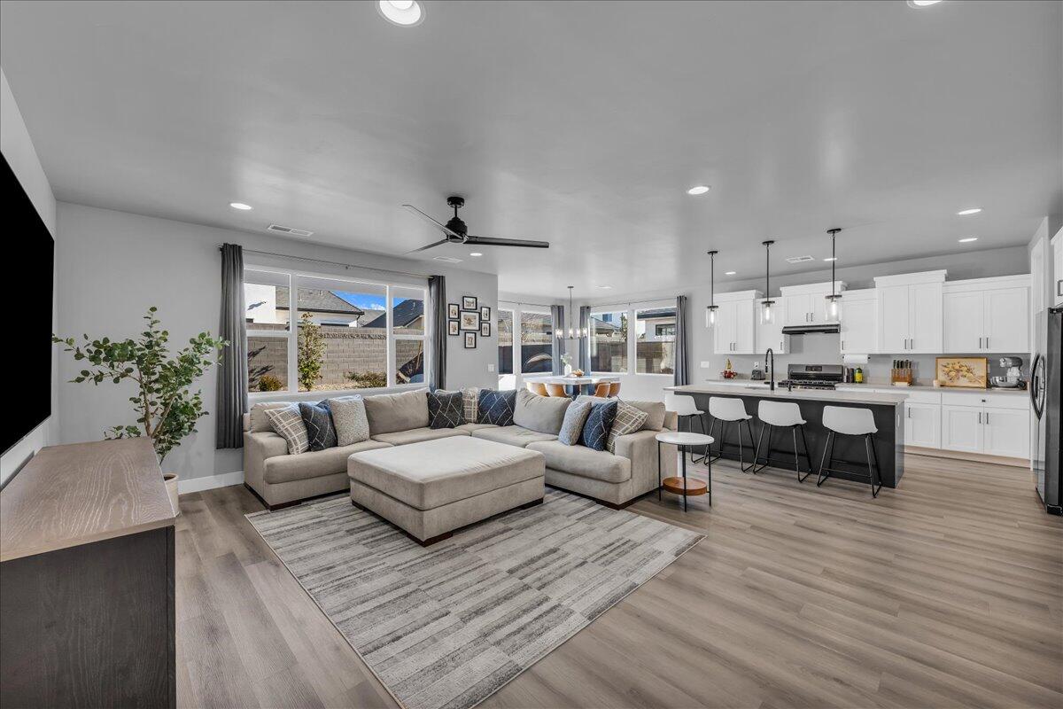 HERITAGE PLACE - Residential