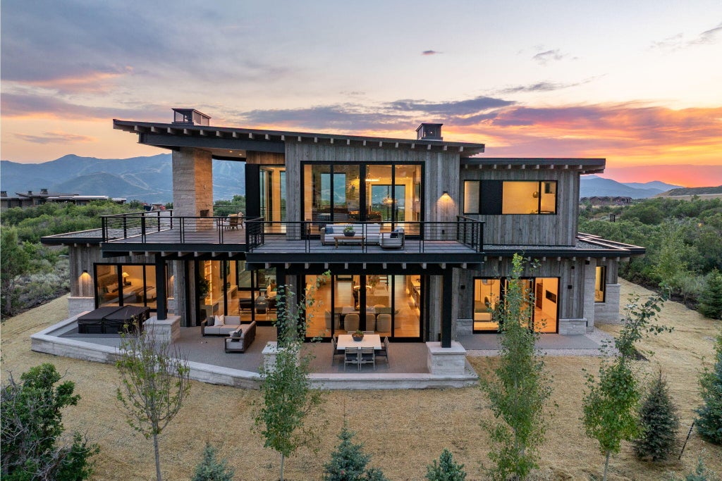 Photo of 2022 E Painted Bluff CIR, Kamas, UT 84036 (MLS # 26-275290)