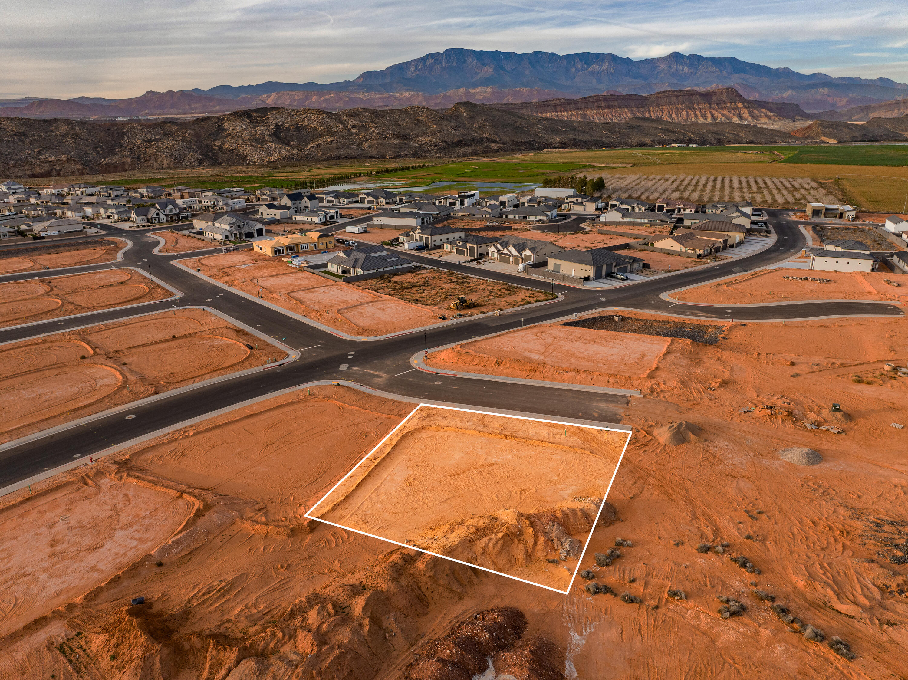 SAND HOLLOW VILLAGE - Land