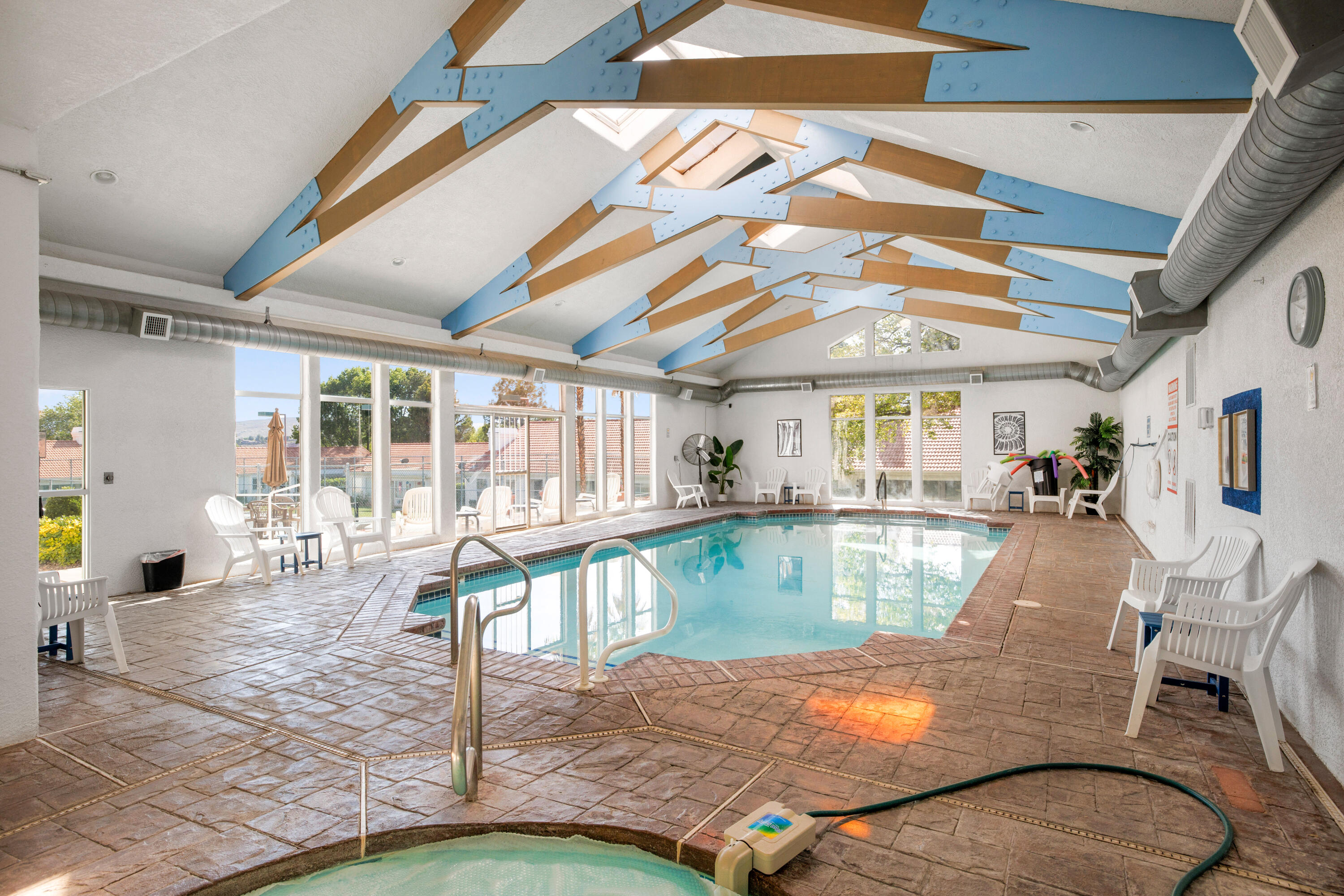 VISTA DEL SOL TOWNHOMES - Residential