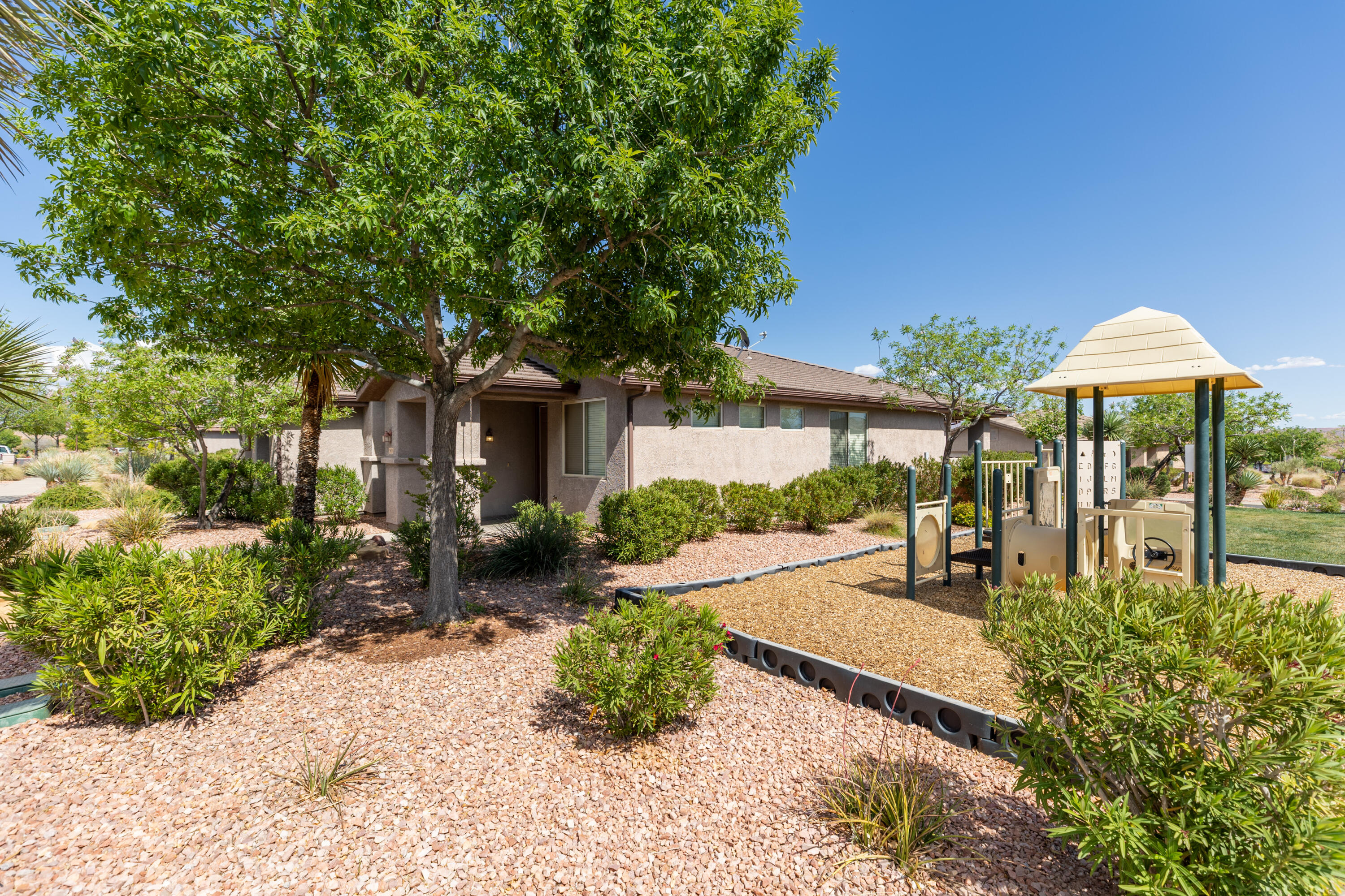 PETROGLYPHS OF CORAL CANYON - Residential