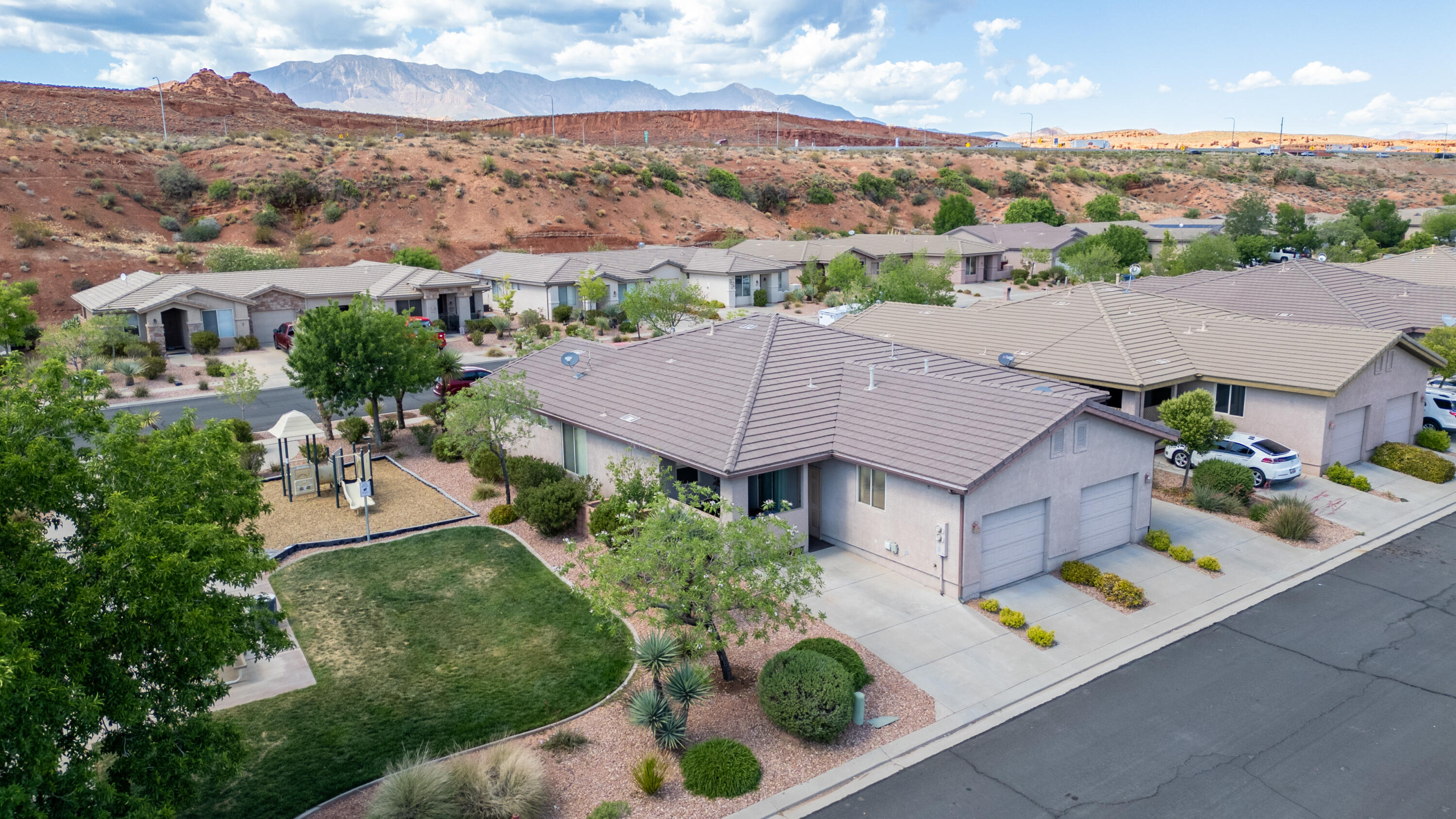 PETROGLYPHS OF CORAL CANYON - Residential
