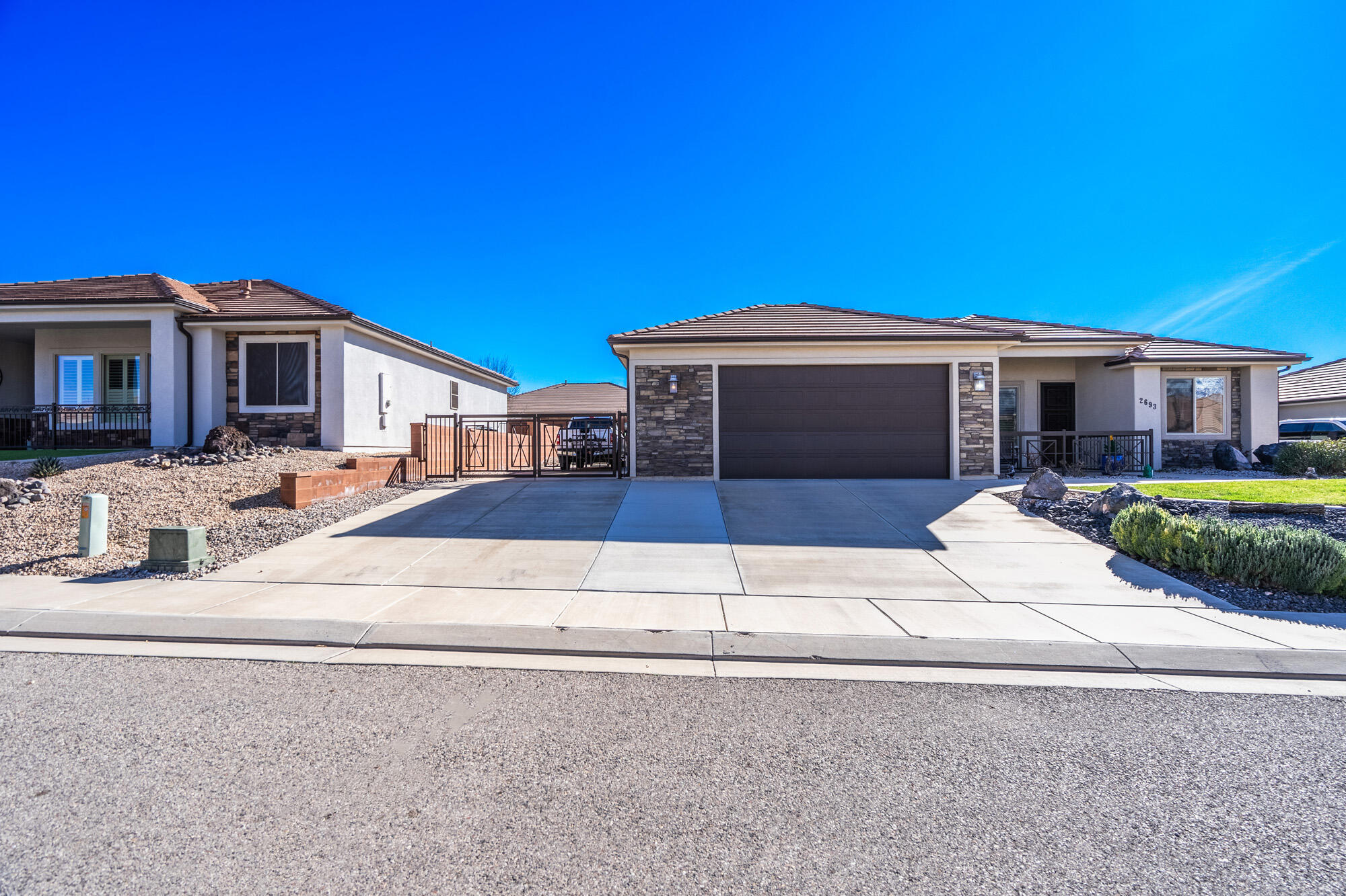 SKY RIDGE - Residential