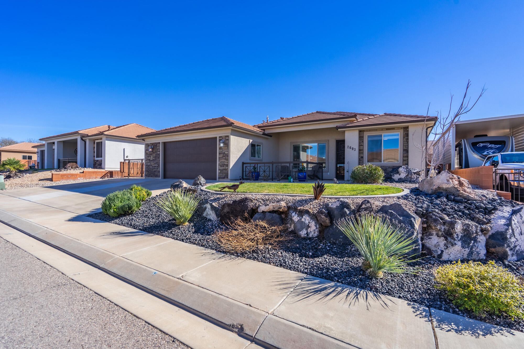 SKY RIDGE - Residential