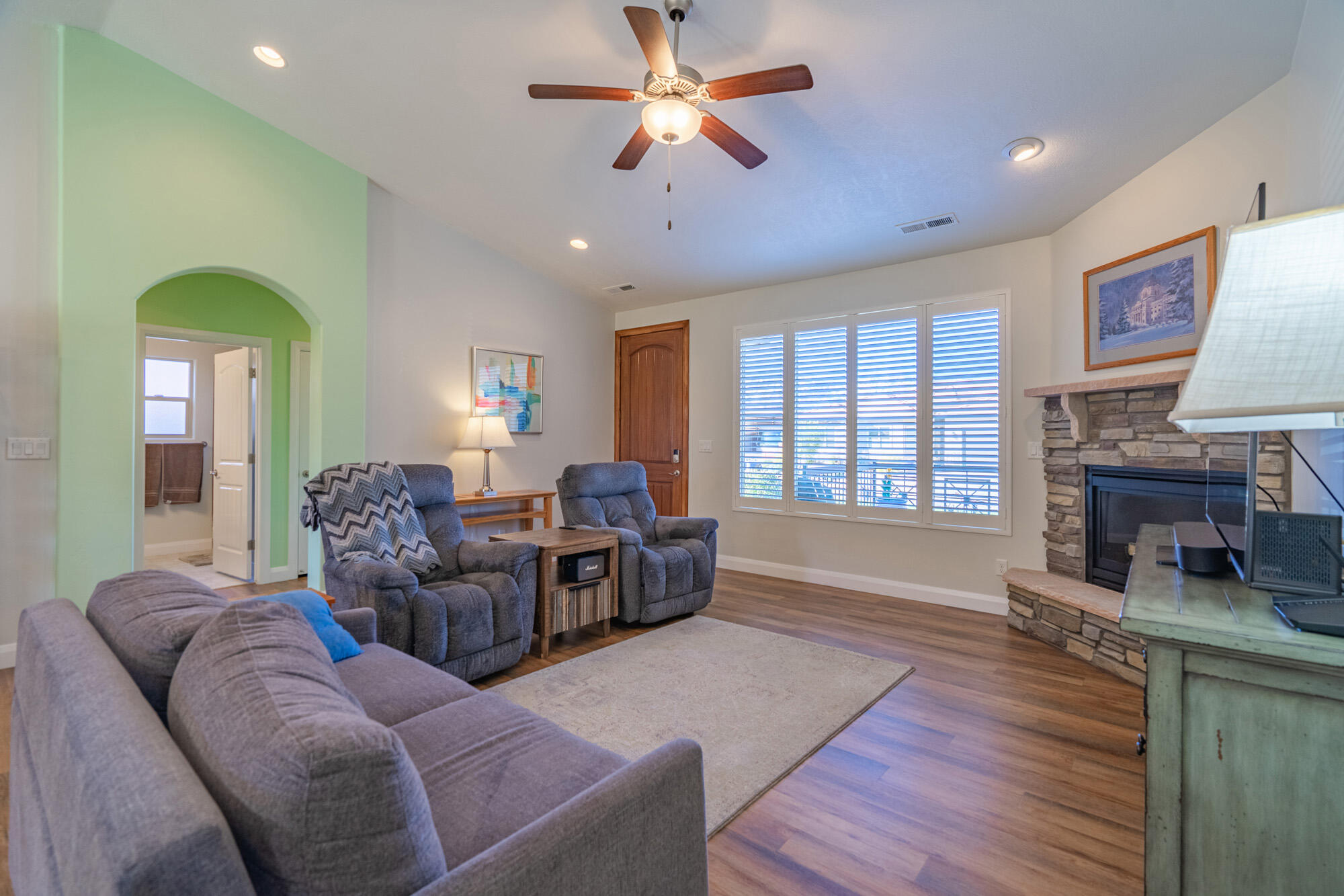 SKY RIDGE - Residential