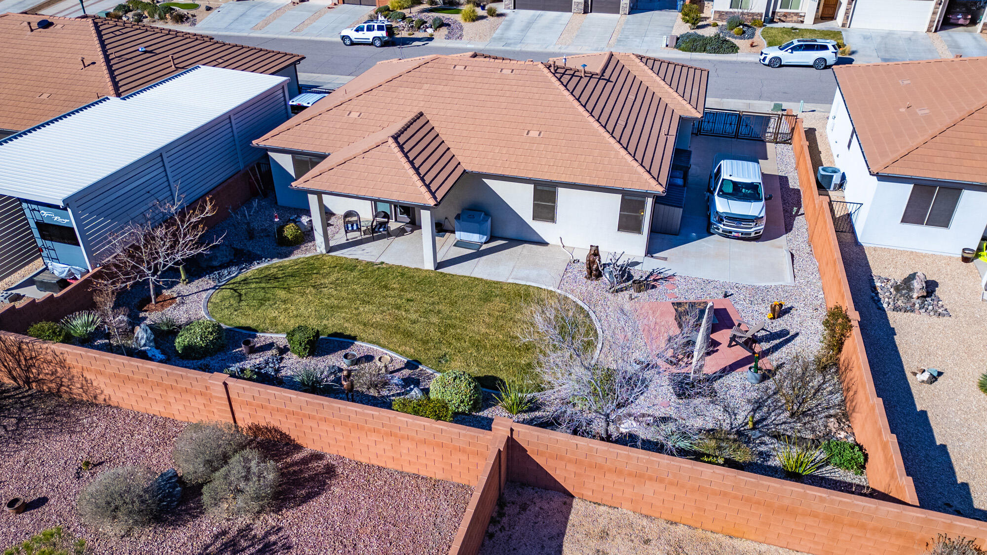 SKY RIDGE - Residential