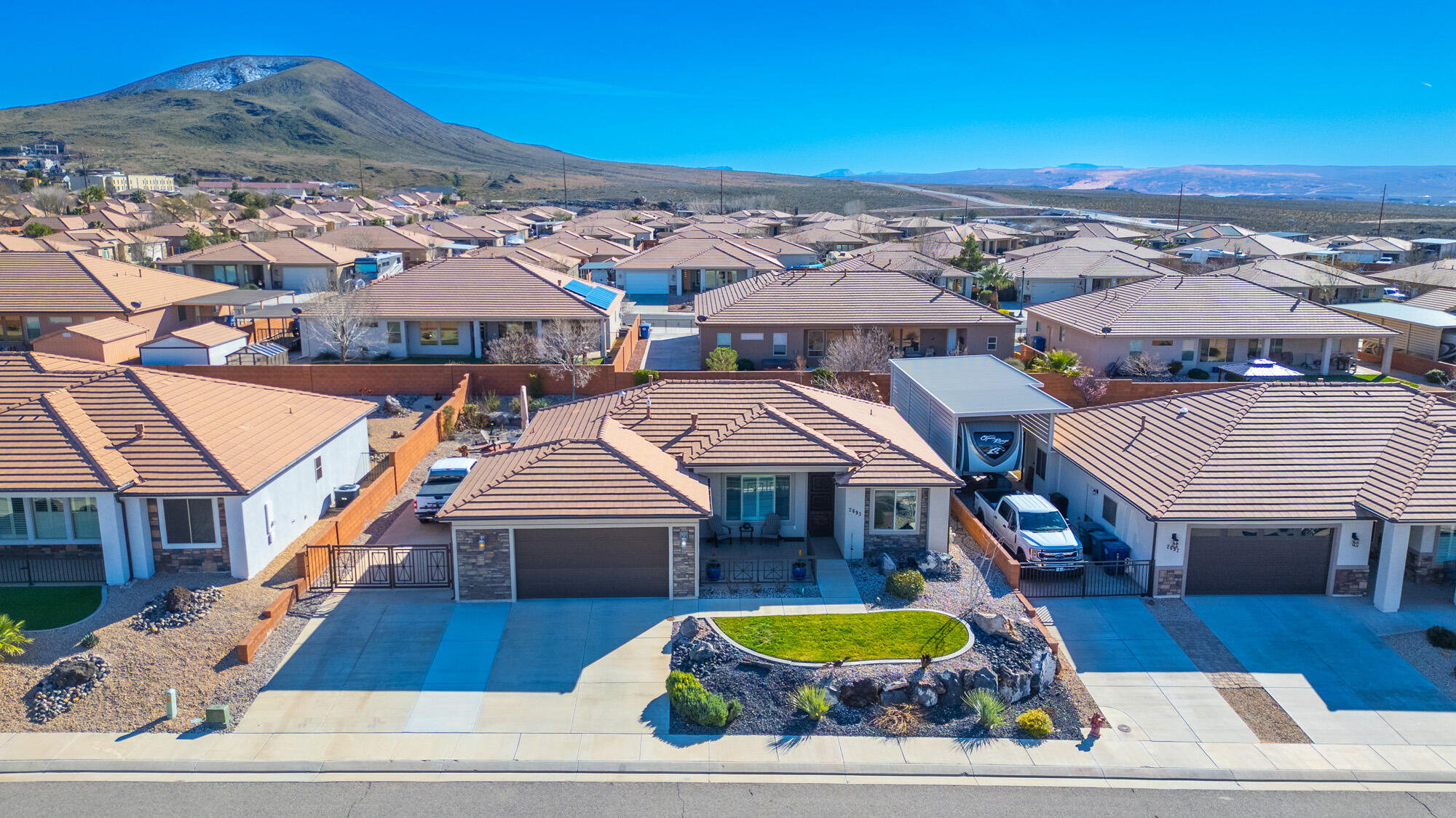 SKY RIDGE - Residential