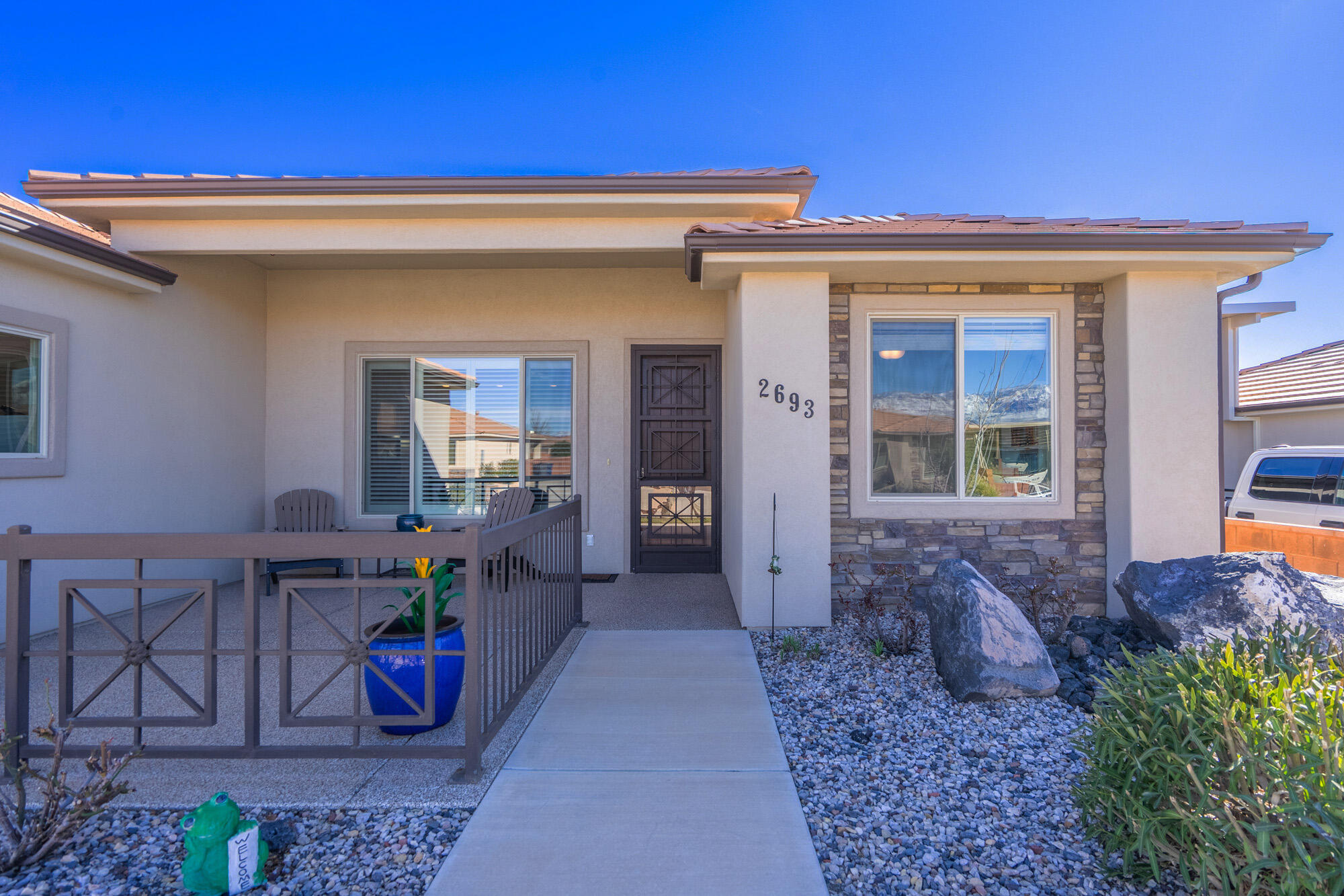 SKY RIDGE - Residential