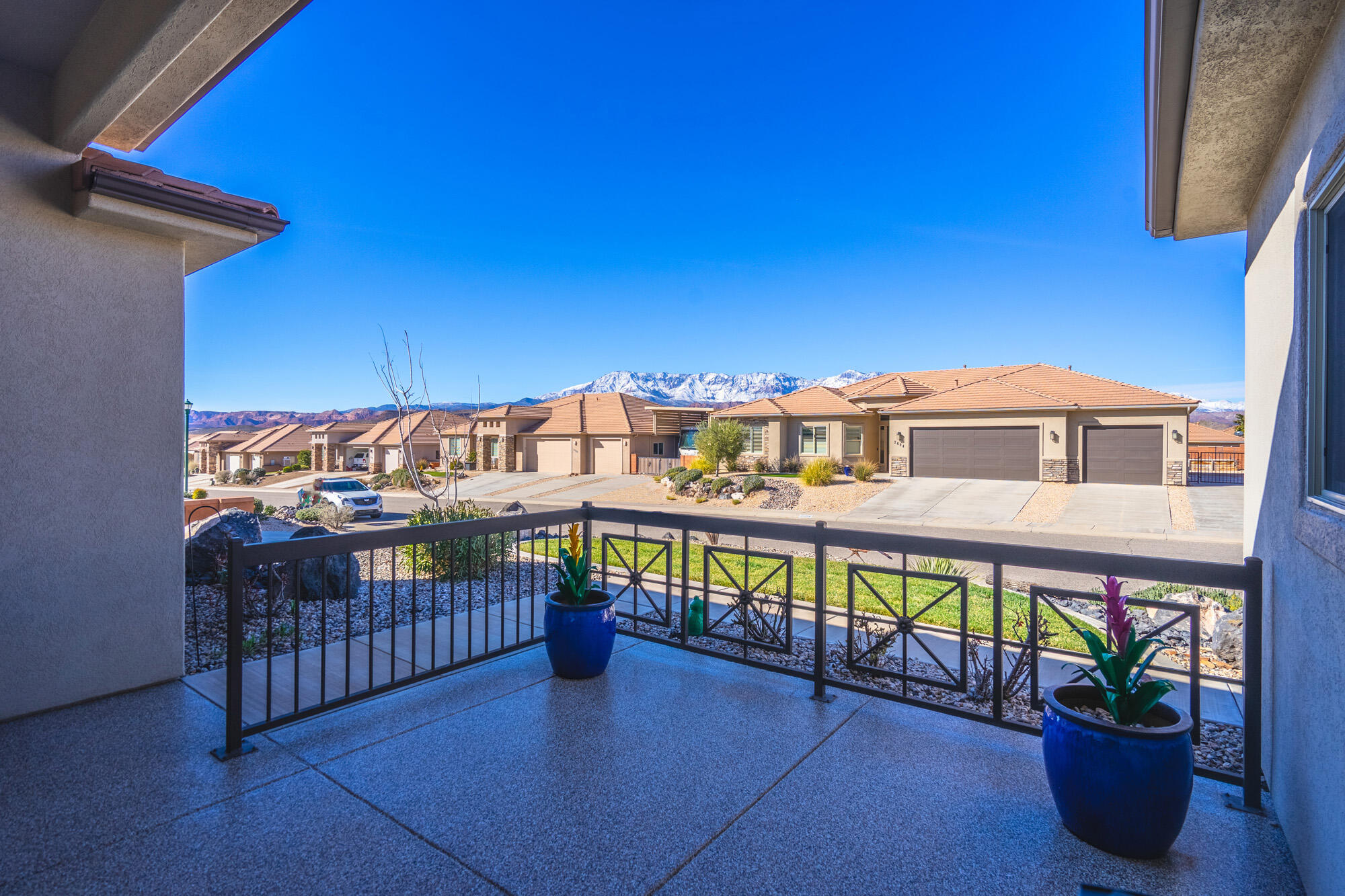 SKY RIDGE - Residential