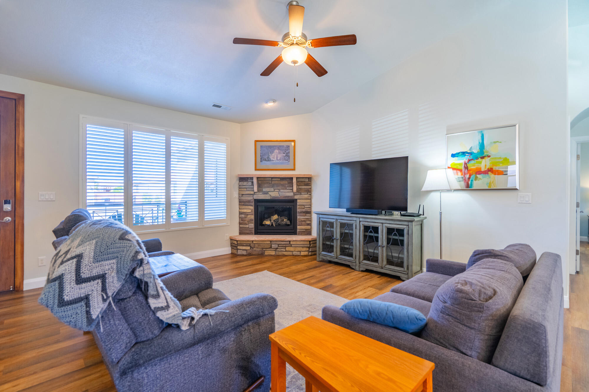 SKY RIDGE - Residential