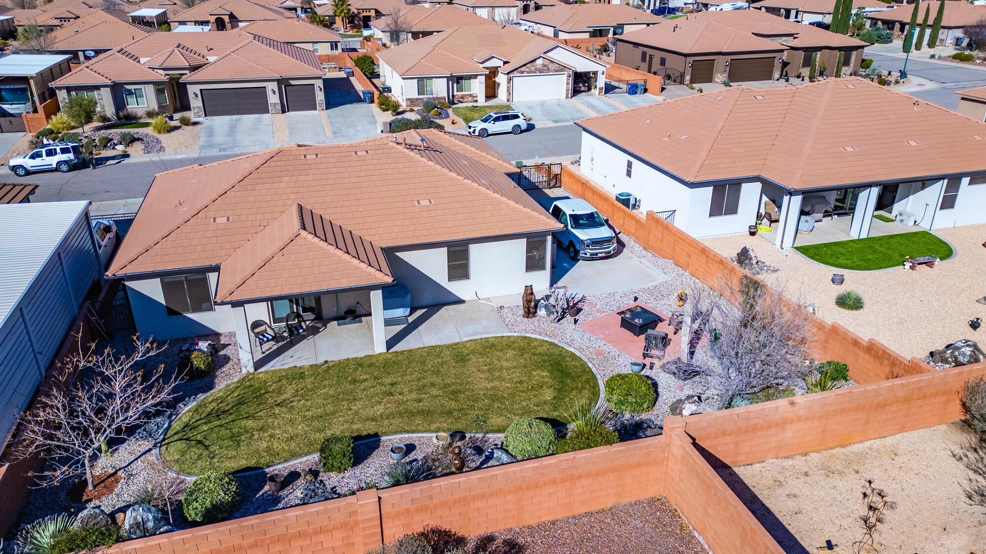 SKY RIDGE - Residential