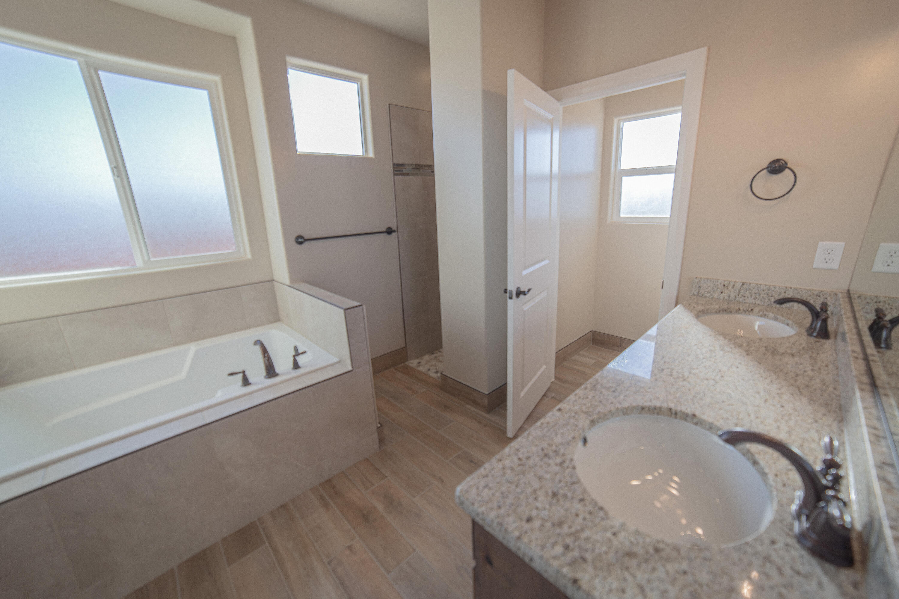 SKY VALLEY - Residential