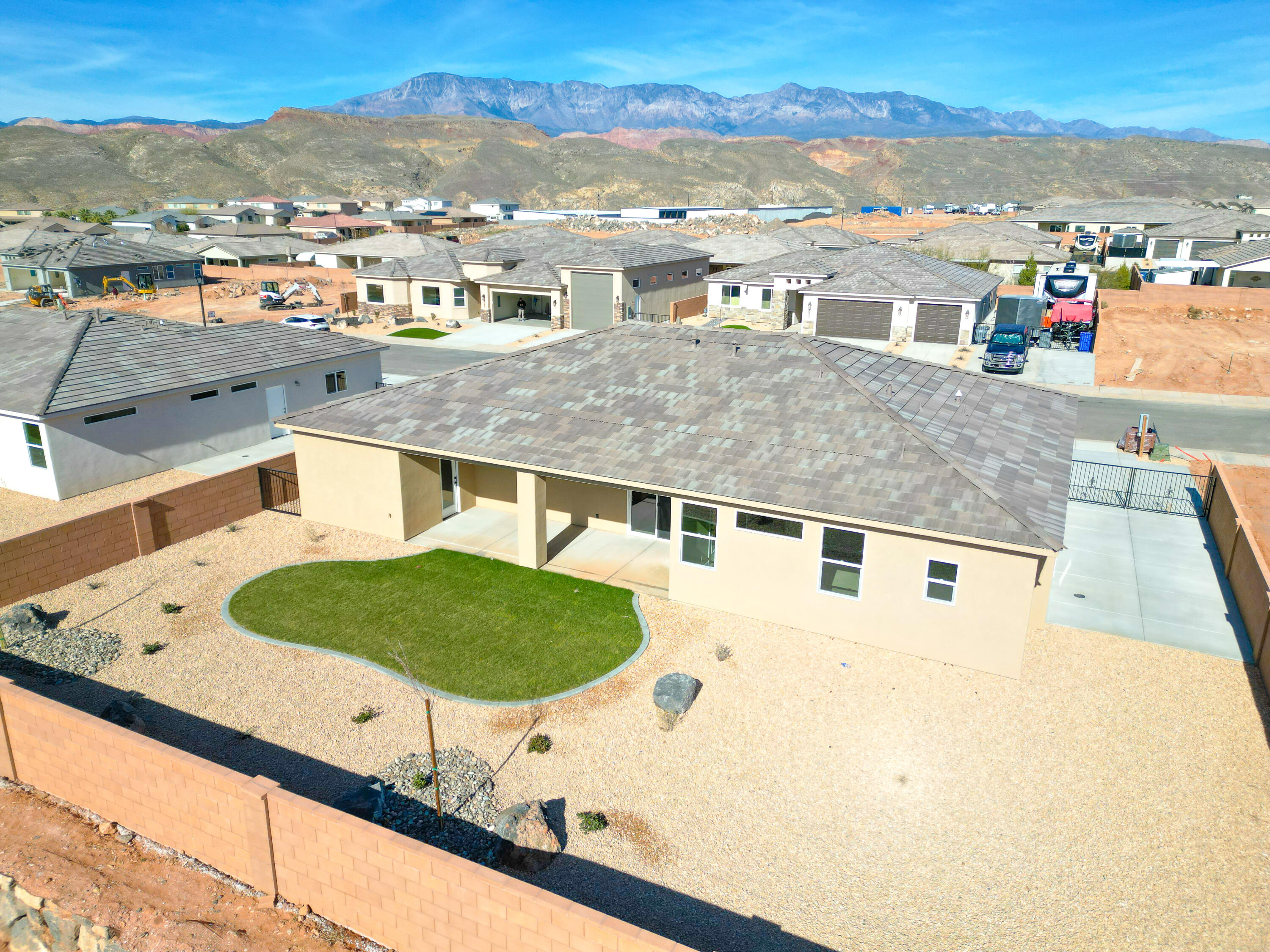 SKY VALLEY - Residential