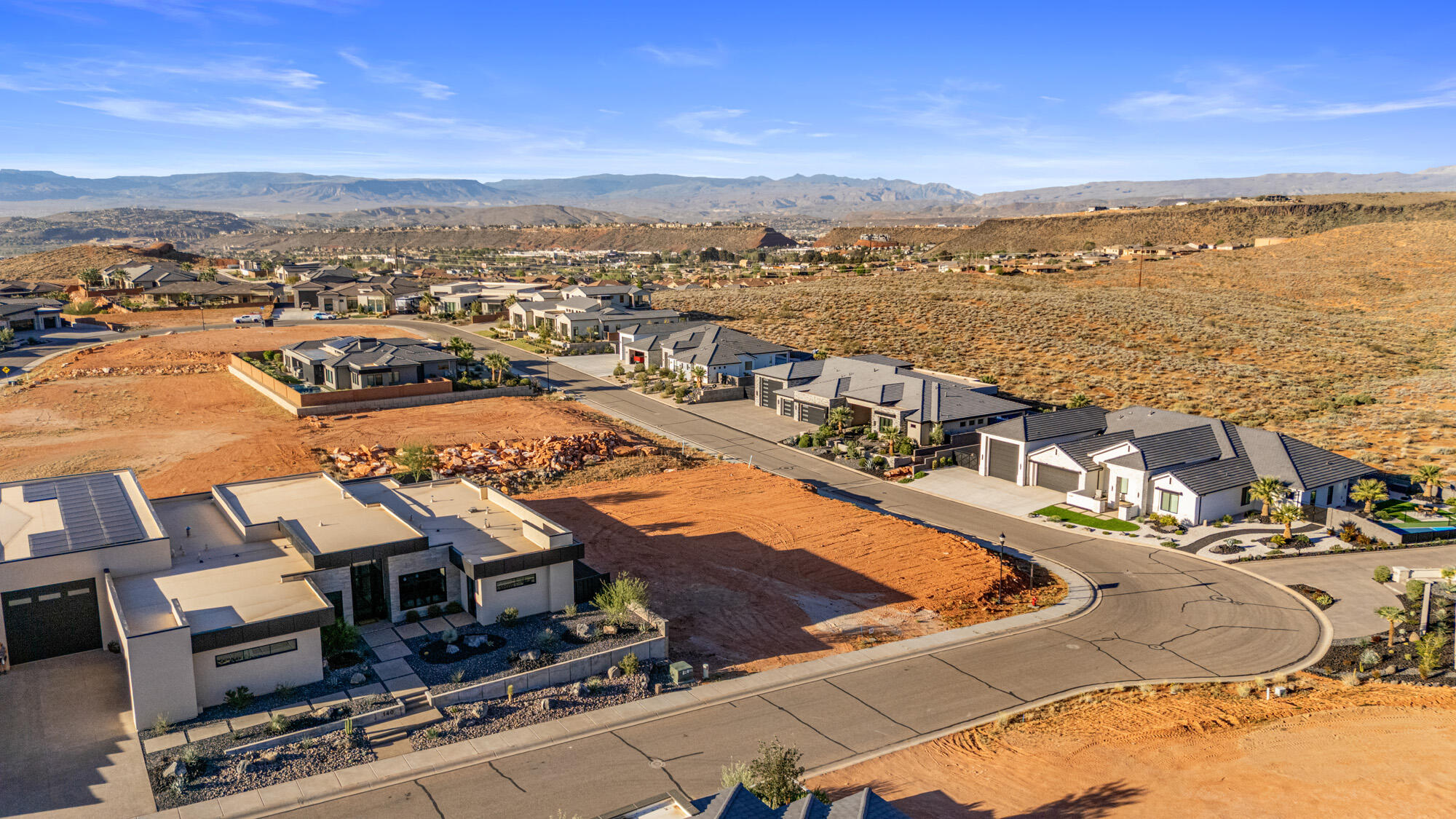 WESTGATE HILLS - Land