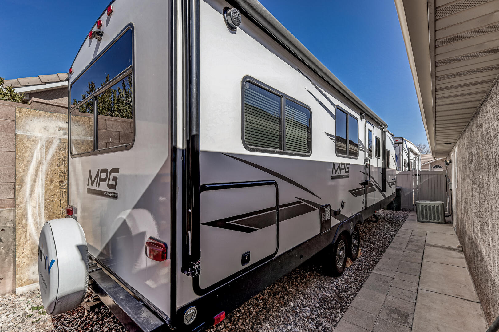 SOUTH POINTE - Residential