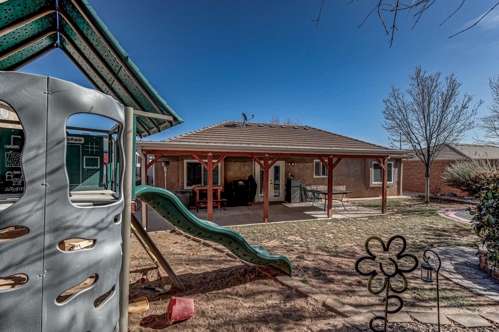 SOUTH POINTE - Residential