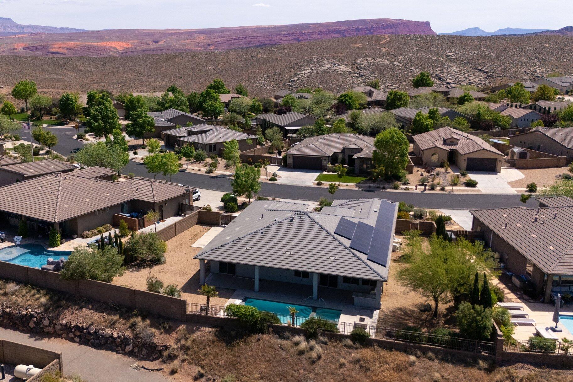 HIGHLAND PARK AT THE CORAL CANYON - Residential
