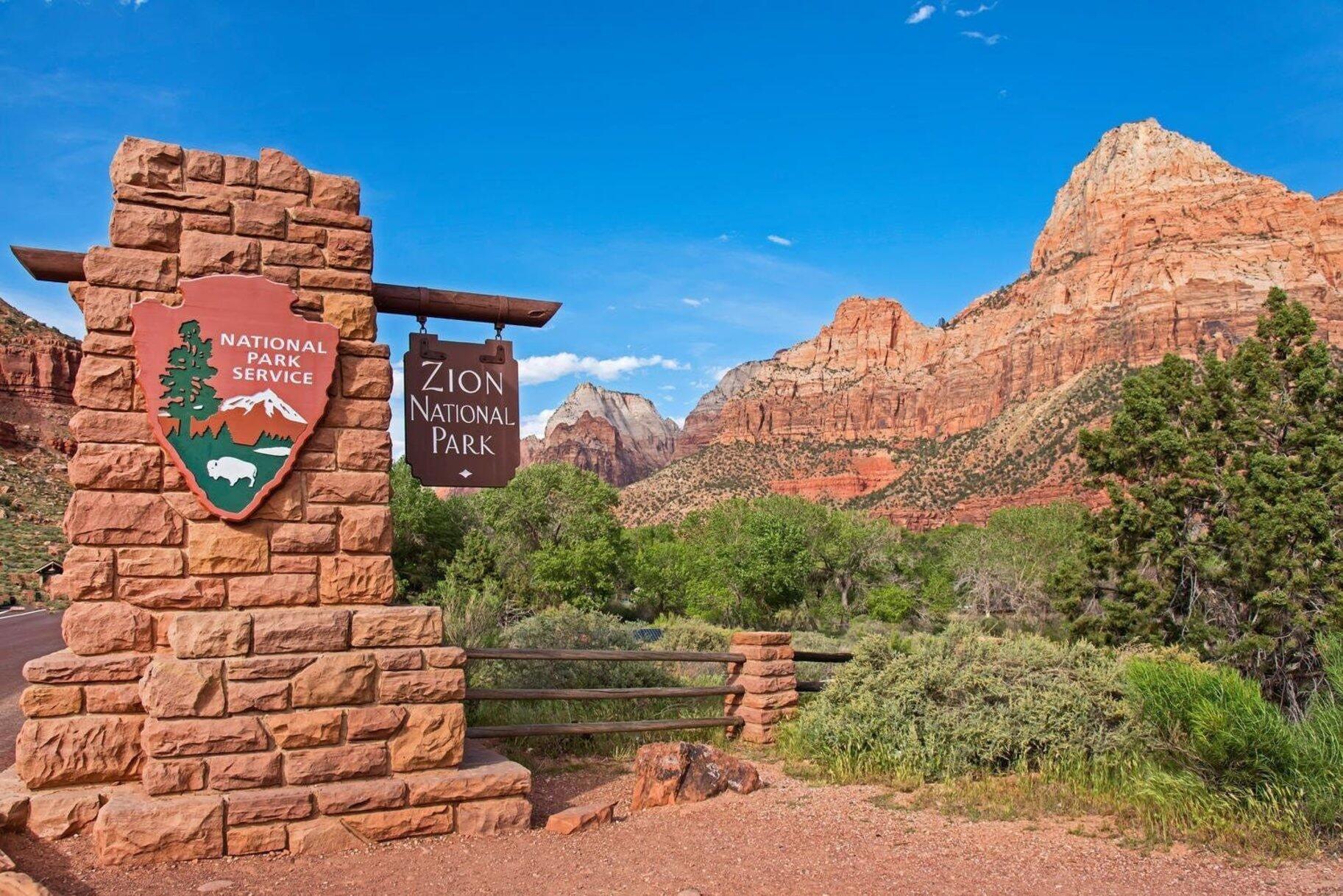 HIGHLAND PARK AT THE CORAL CANYON - Residential