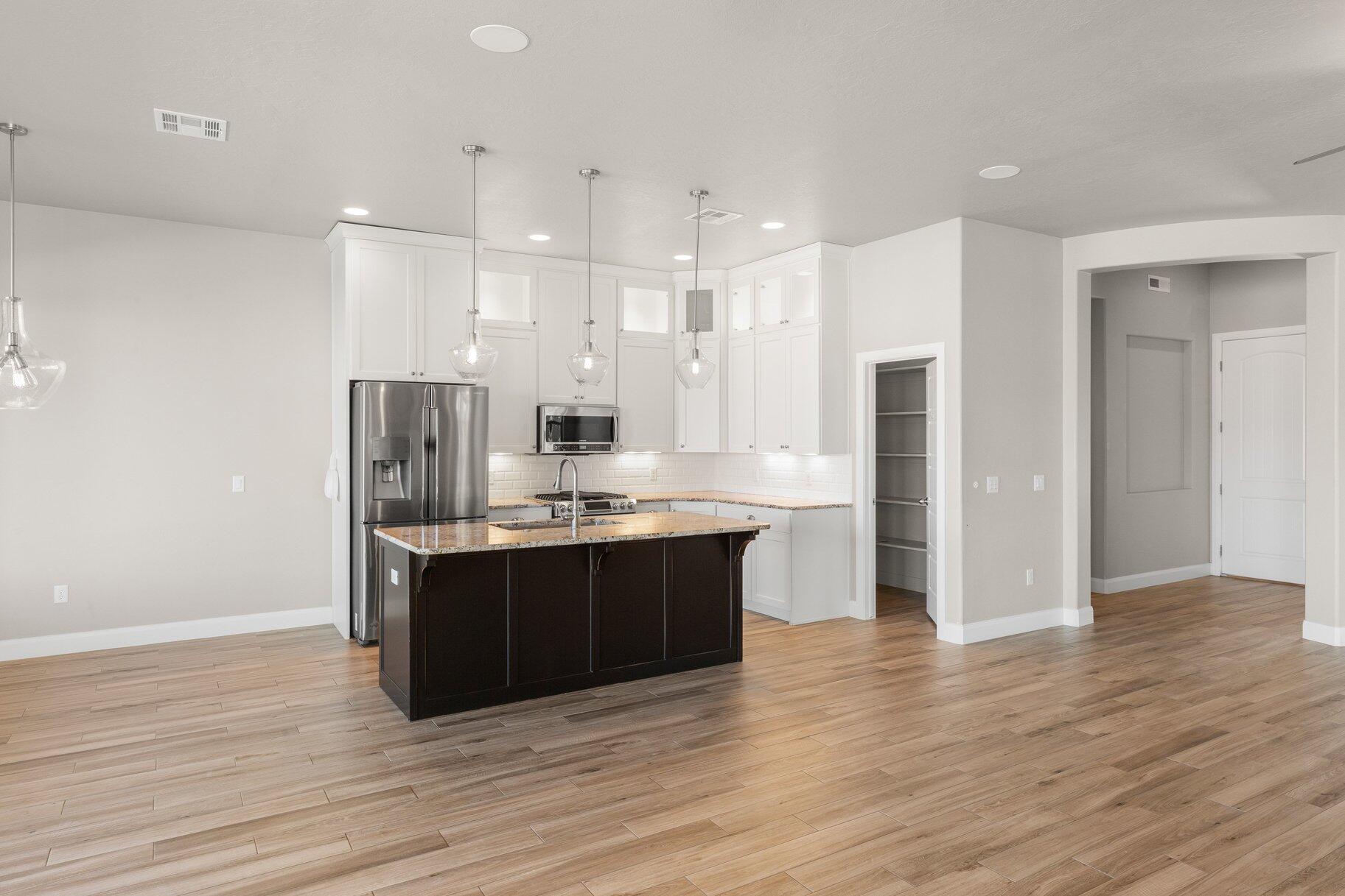 HIGHLAND PARK AT THE CORAL CANYON - Residential