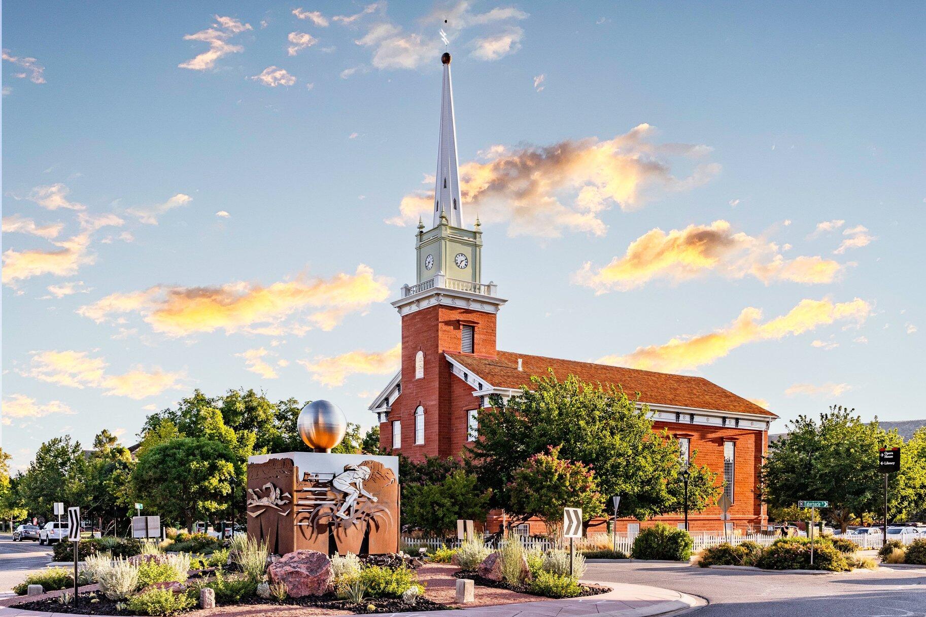 HIGHLAND PARK AT THE CORAL CANYON - Residential