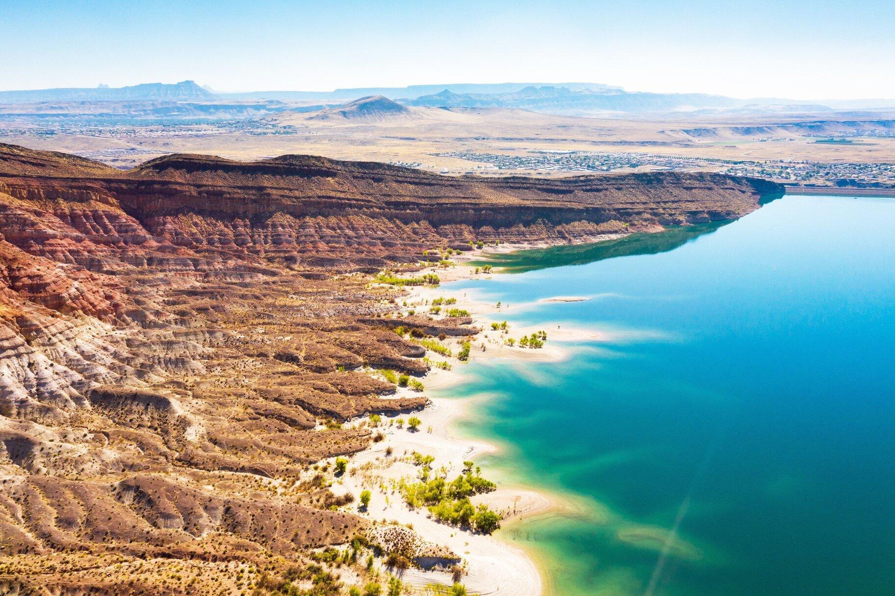 HIGHLAND PARK AT THE CORAL CANYON - Residential