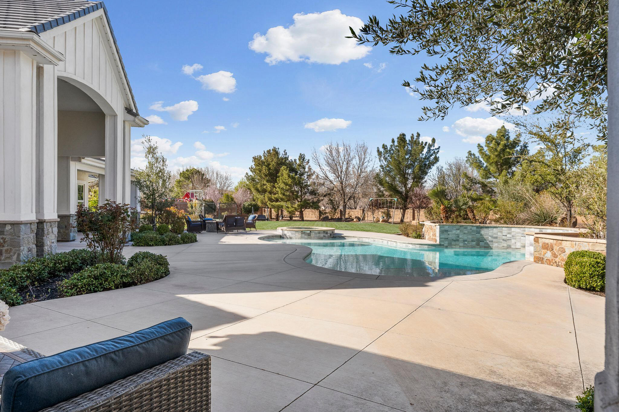 OLD FARM ESTATES - Residential