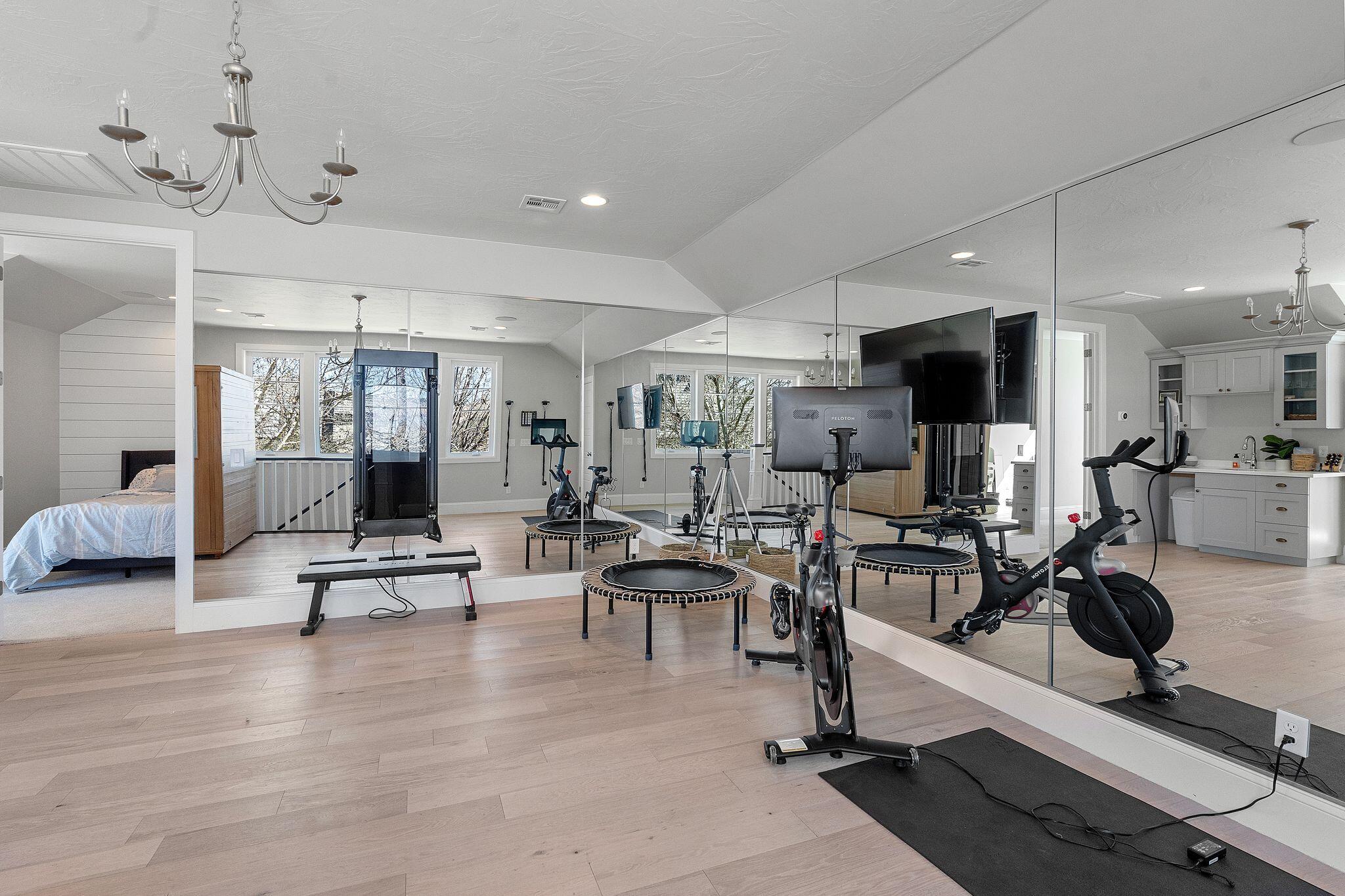 OLD FARM ESTATES - Residential