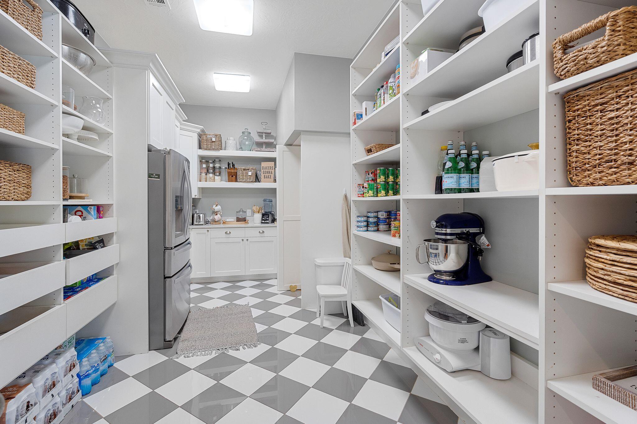 OLD FARM ESTATES - Residential