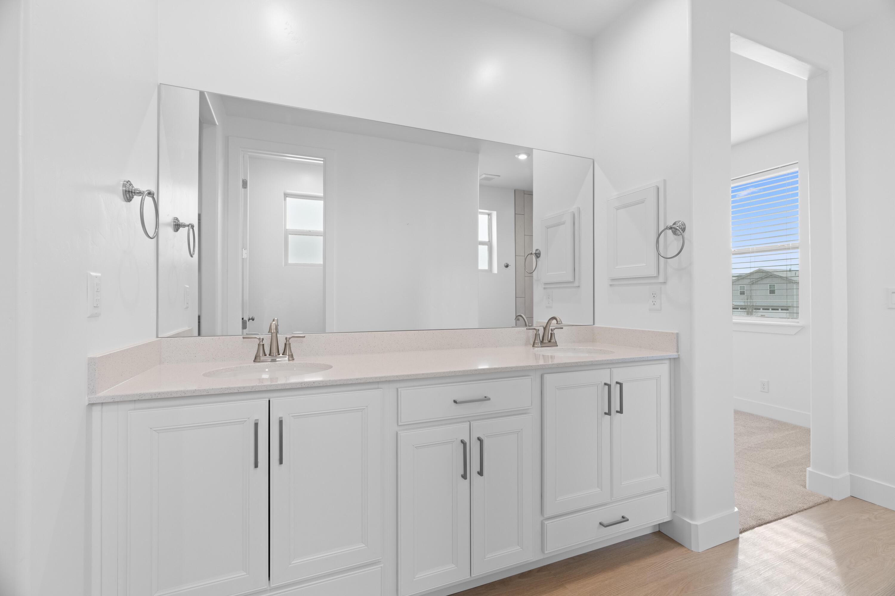 AUBURN HILLS - Residential